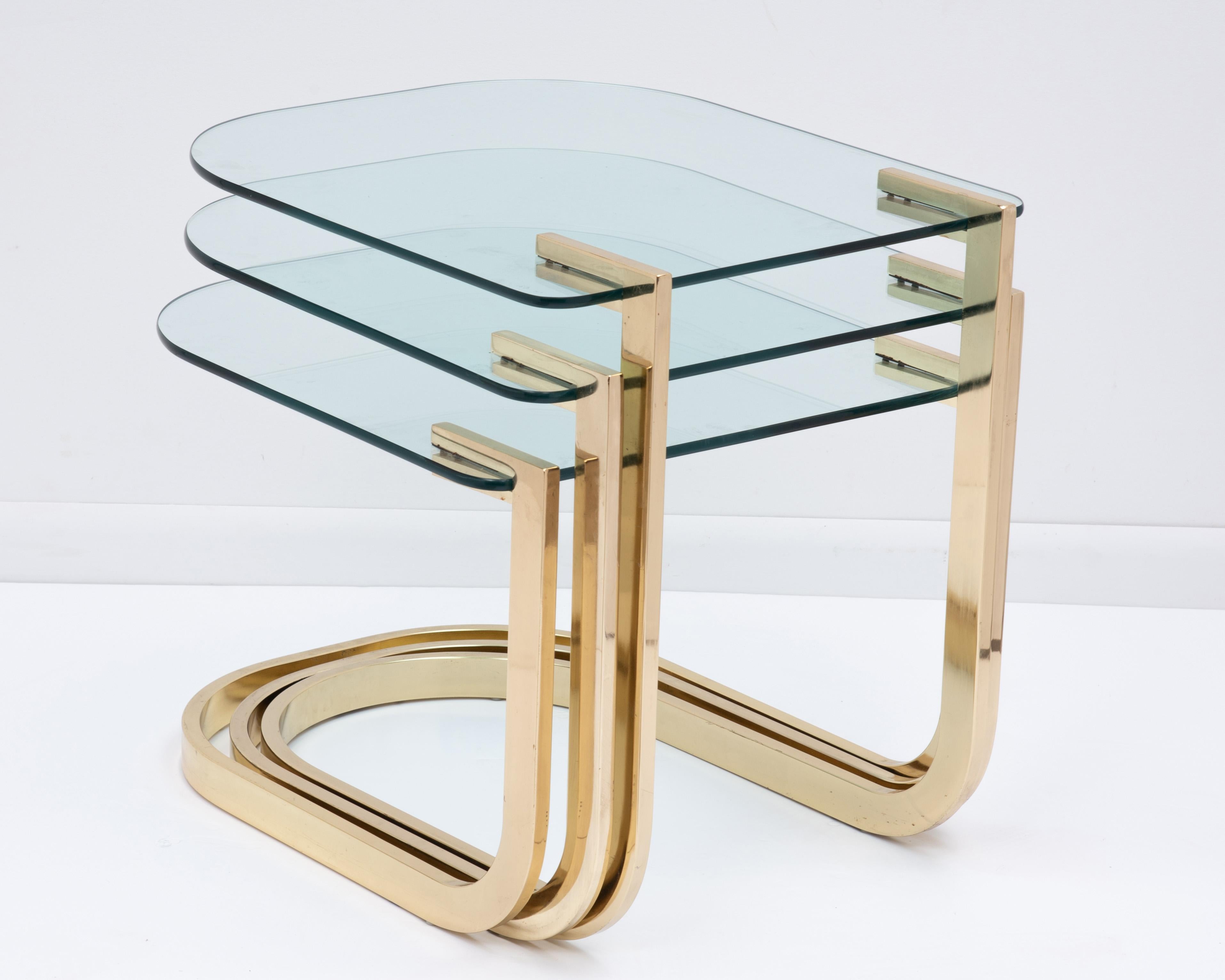 Late 20th Century DIA Design Institute America Milo Baughman Nesting Tables Cantilevered Brass For Sale