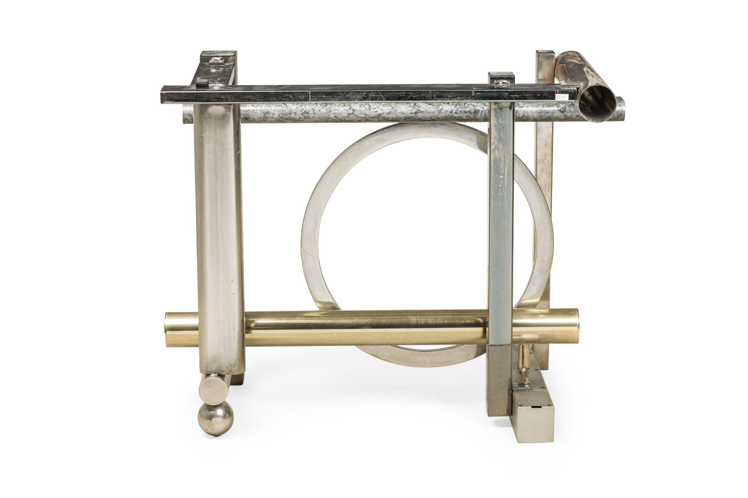 Realizzato con acquaforte Telaio del tavolo da pranzo DIA Mid-Century American Modern Chrome & Brass in vendita