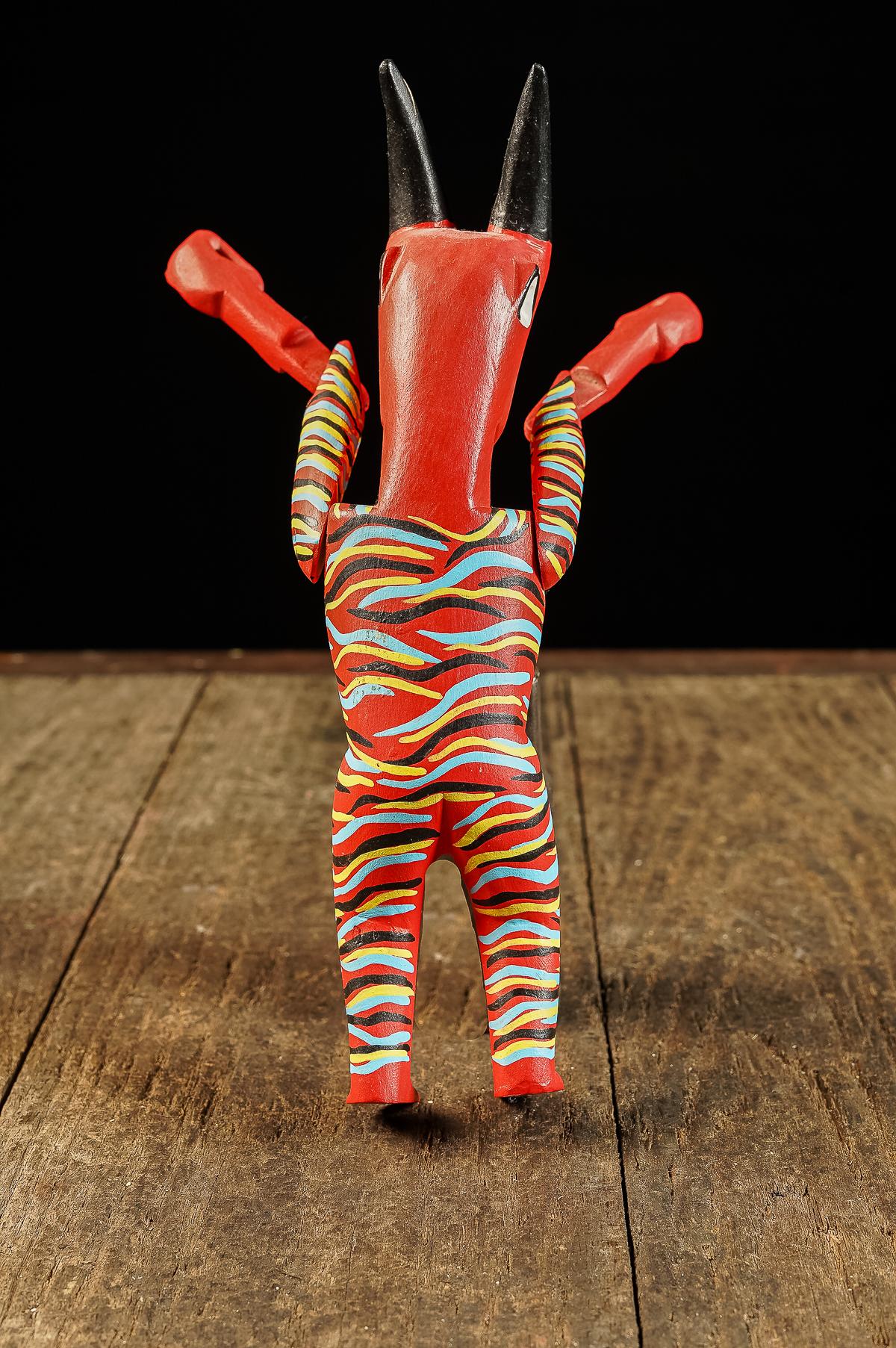 20ième siècle Diablo Fálico  Alebrije contemporain articulé de Oaxaca en vente