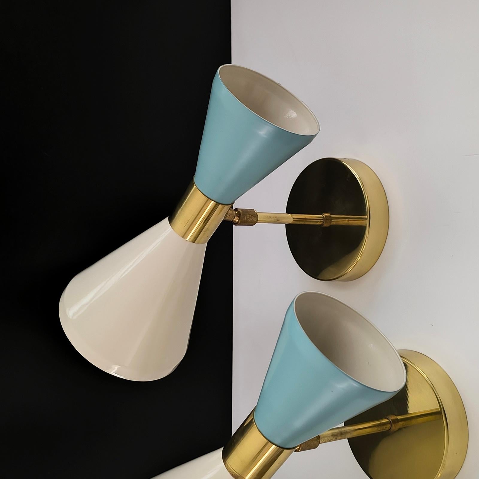 Diabolo Apliques Regulables, Latón, Marfil, Lacado Azul Bebé, Estilo Stilnovo Pintado en venta