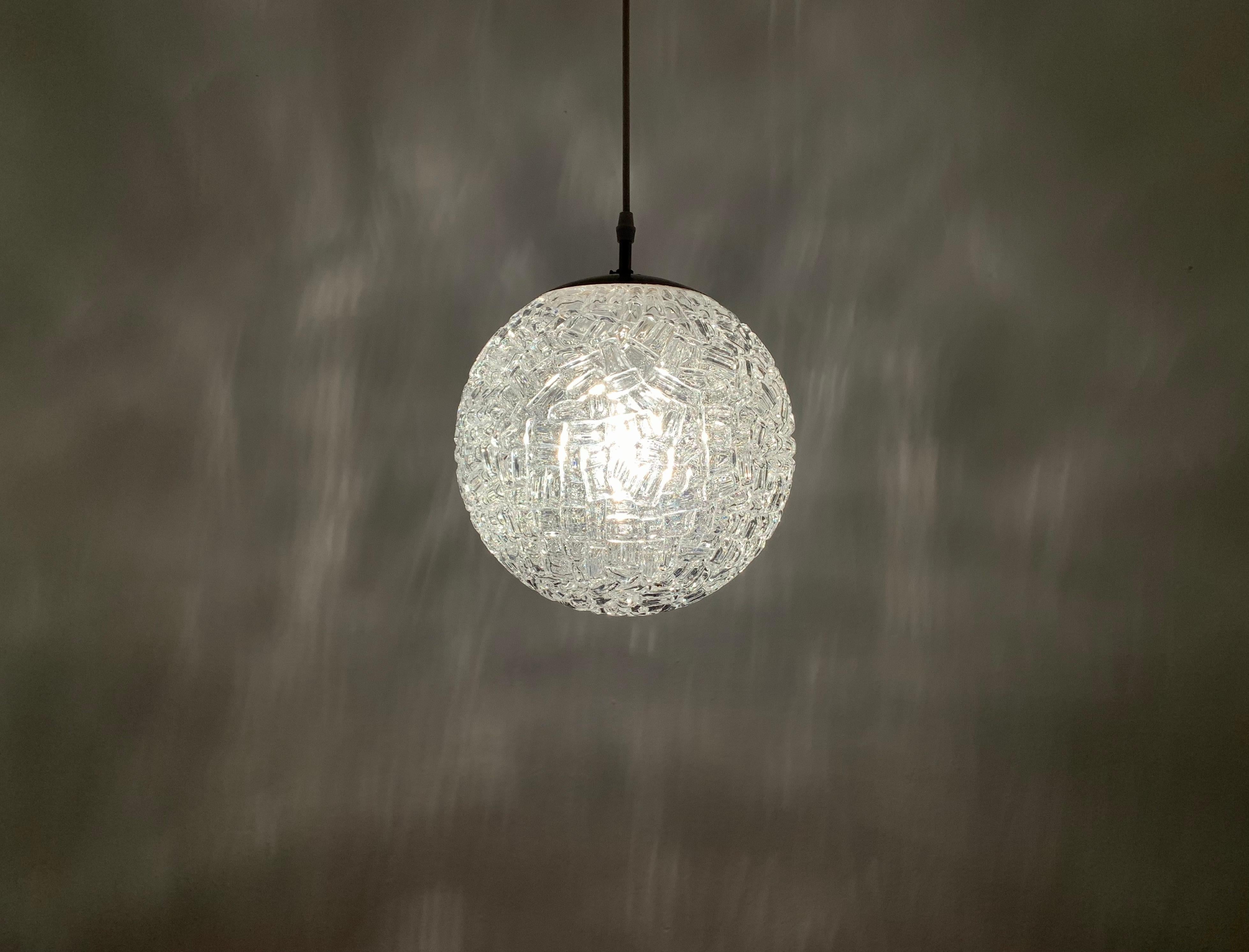 Diabolo Glass Pendant Lamp by Aloys Gangkofner for Peill and Putzler For Sale 2