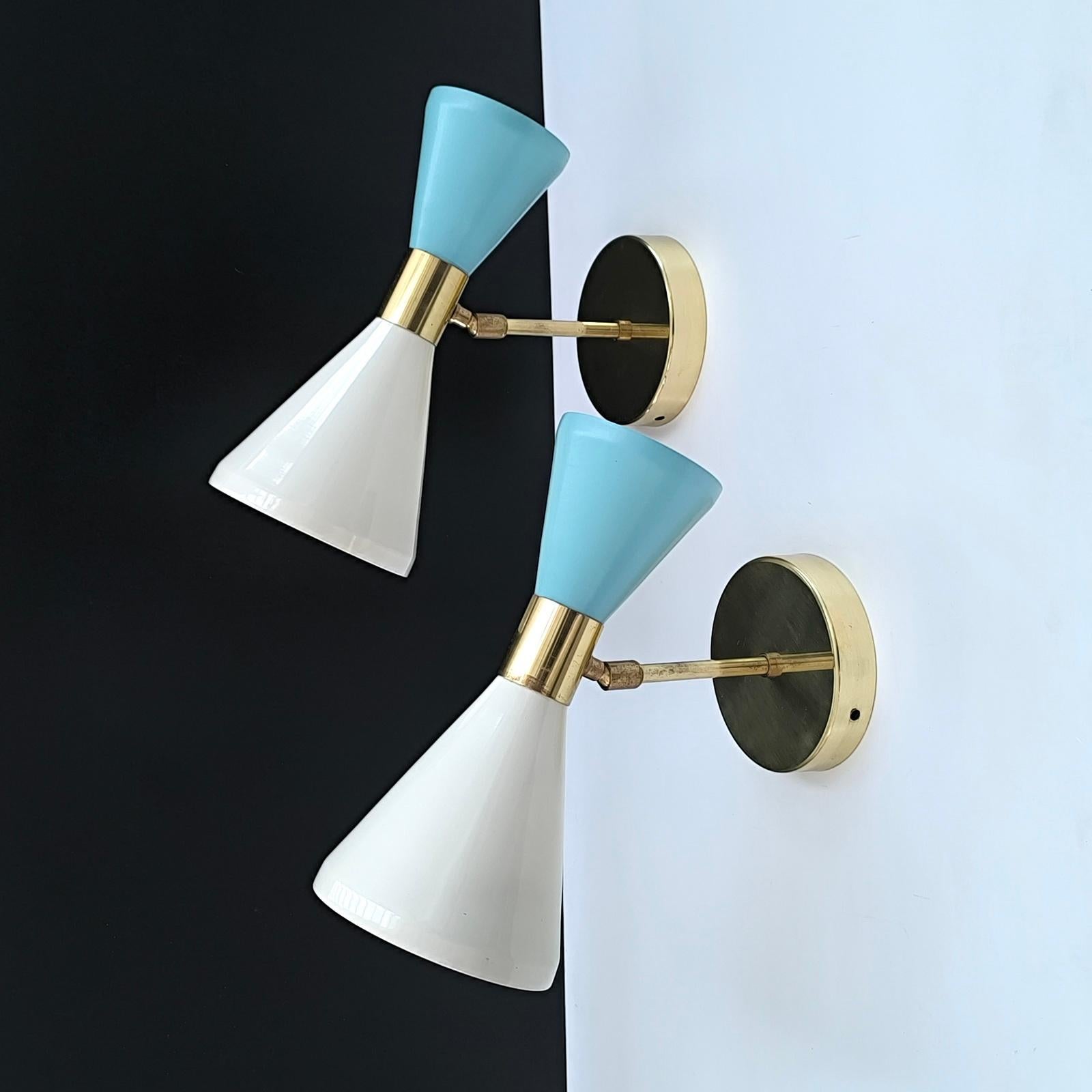 Diabolo Coppia di applique regolabili, ottone e lacca nera, stile Stilnovo in vendita 3
