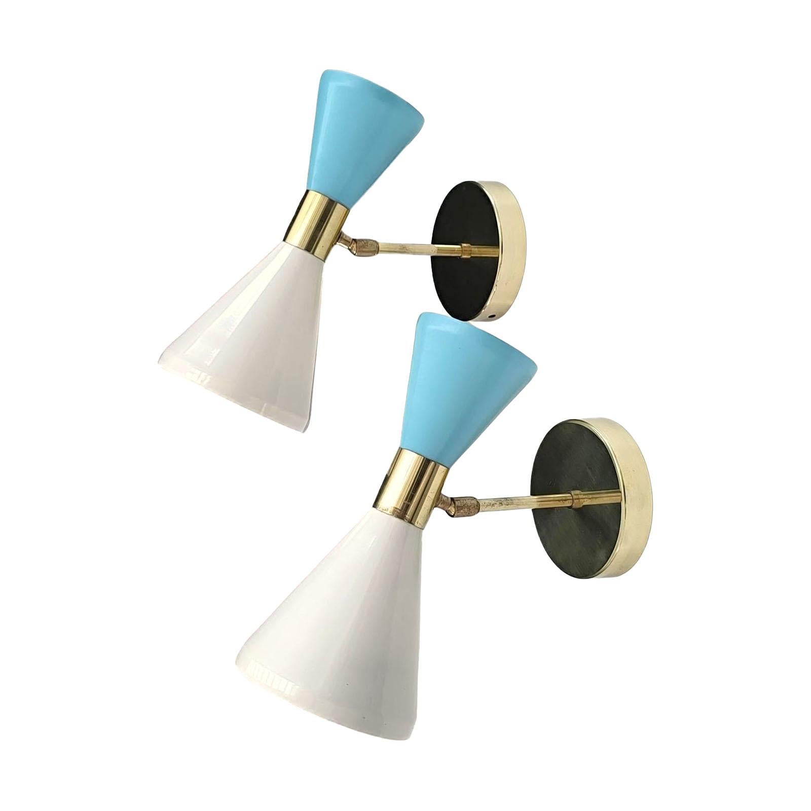 Diabolo Paire d'appliques réglables en laiton patiné et peinture noire style Stilnovo en vente 6