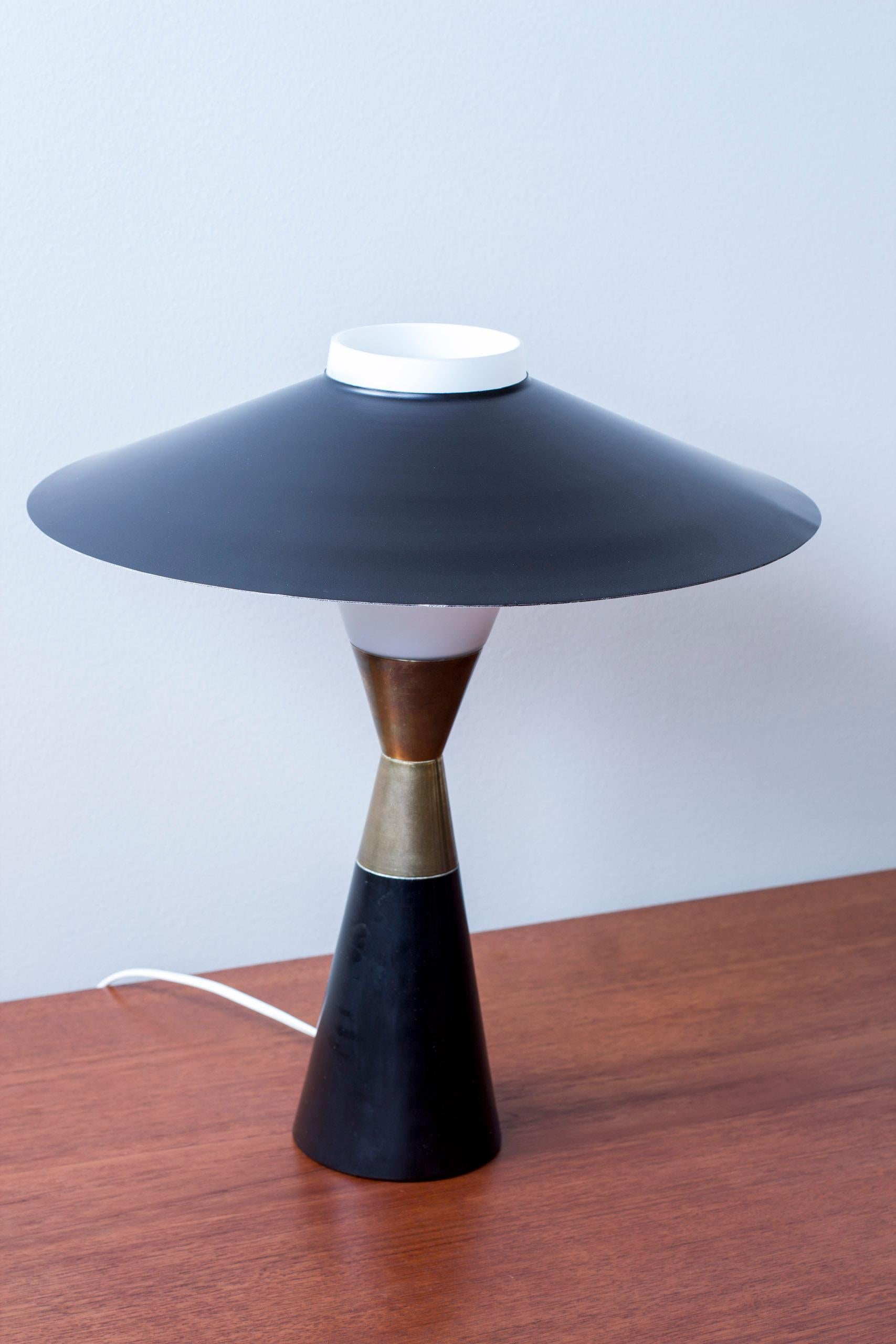 Danois Lampe de table 