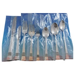 Diadem by Reed and Barton Sterling Silver Flatware Set for 12 Service 105 Pc New