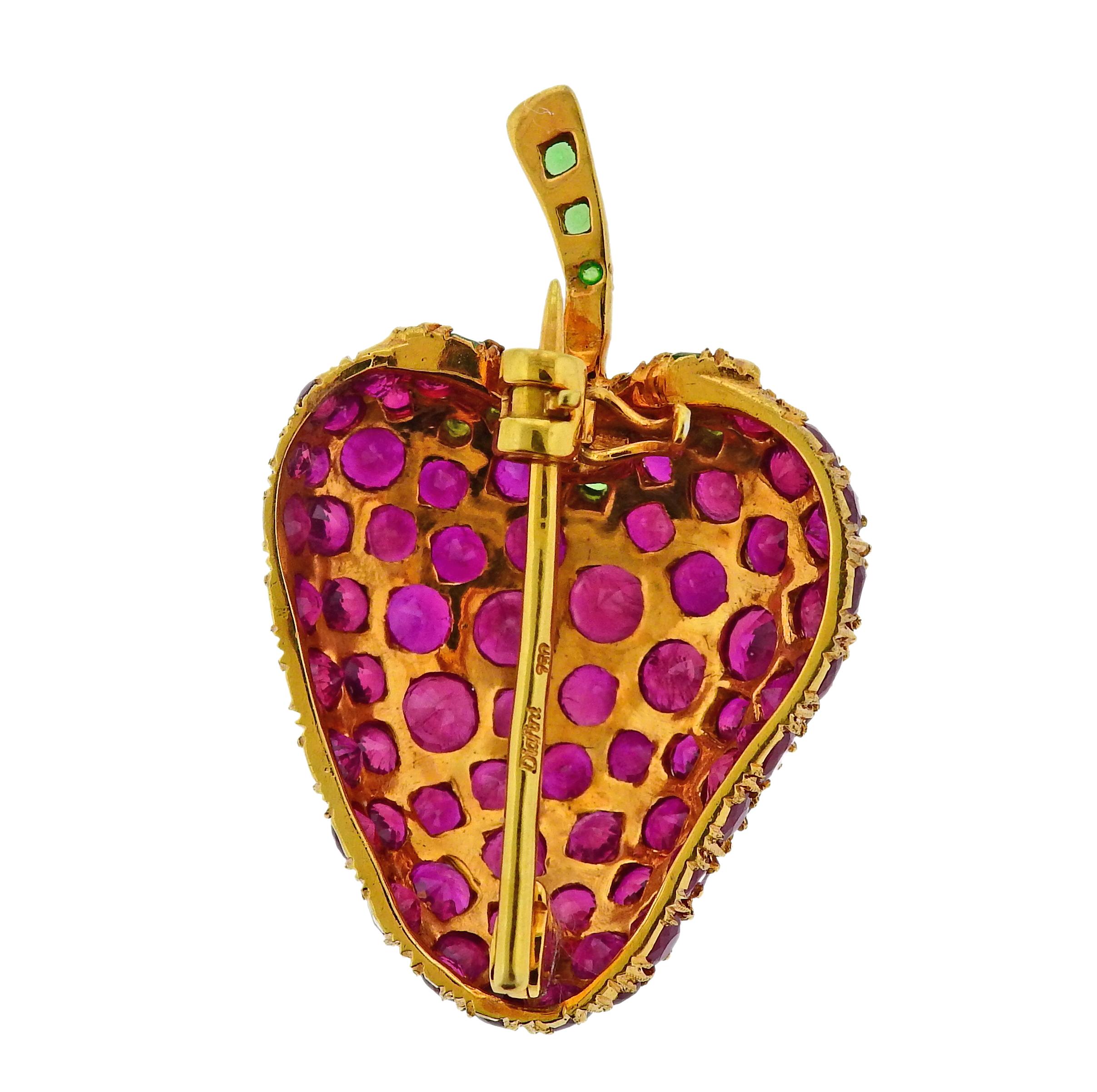 Diafini Ruby Tsavorite Gold Strawberry Brooch Pin In Excellent Condition In New York, NY