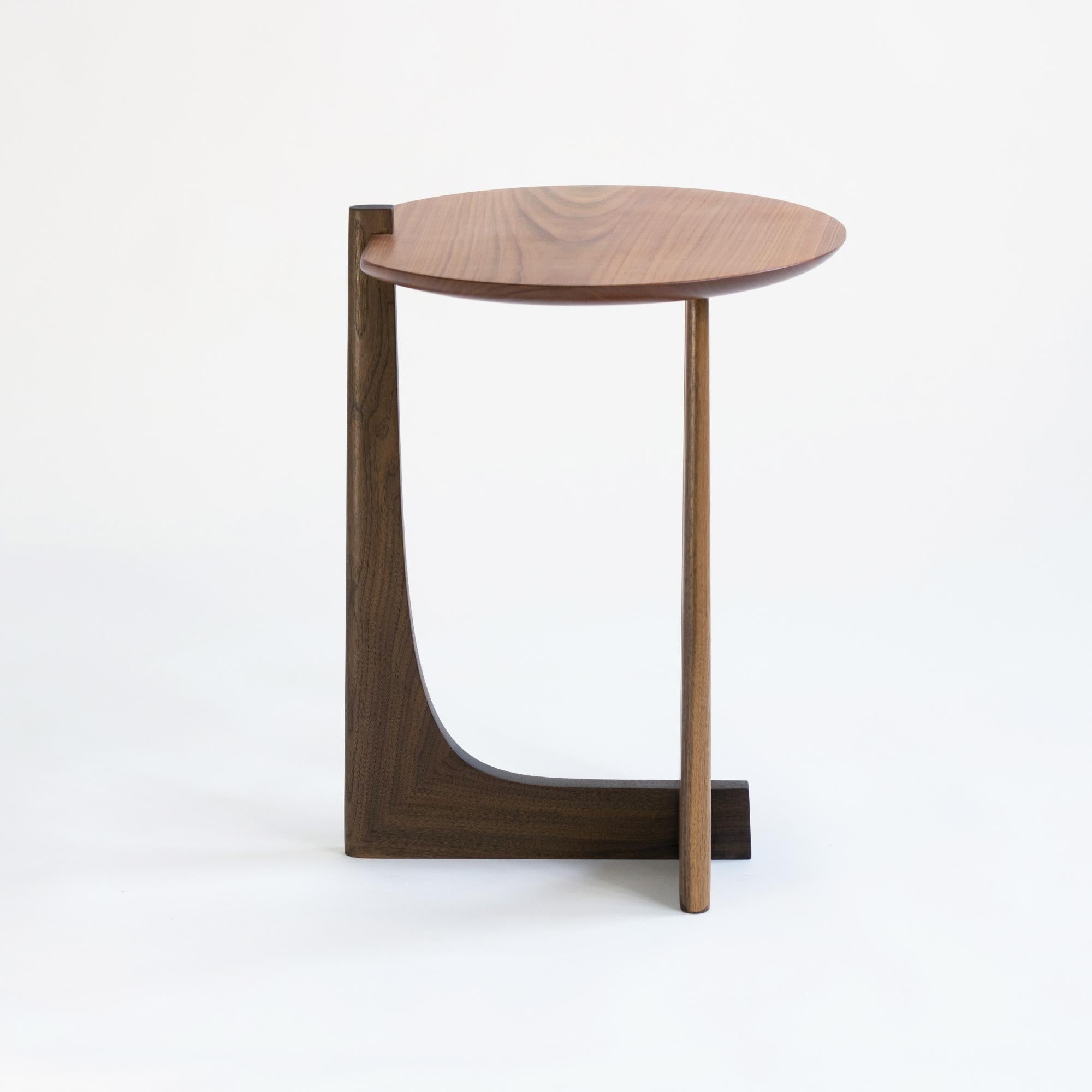 The first piece that Diaform started with. 3L stands for 3 Legged and is a side table that has gone through several iterations. The 3L displays a stricter language, but summarizes a lot of the base curves that Diaform works with. A piece that is