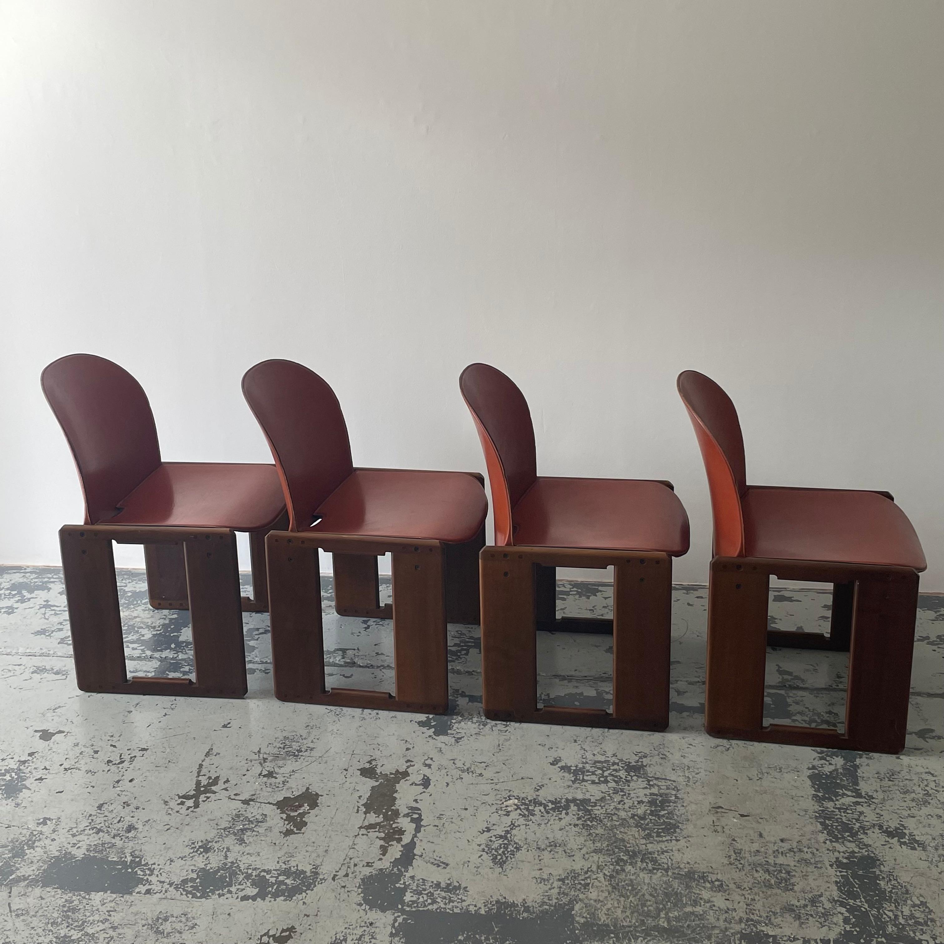 Dialogo Chairs Afra Tobia Scarpa B&B Italia 1970s In Excellent Condition For Sale In London, GB