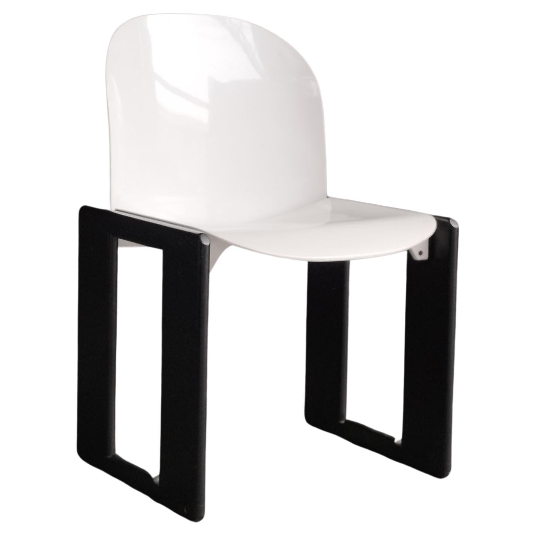 Italian Dialogo chairs by Afra and Tobia Scarpa for B&B Italia For Sale