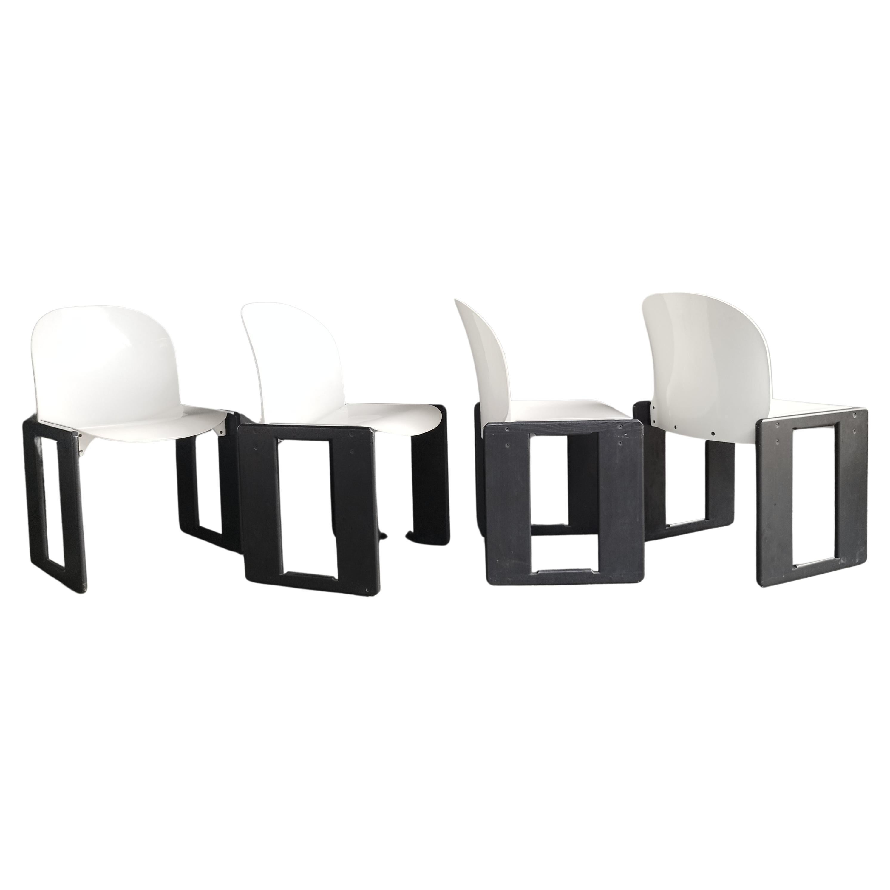 Dialogo chairs by Afra and Tobia Scarpa for B&B Italia For Sale