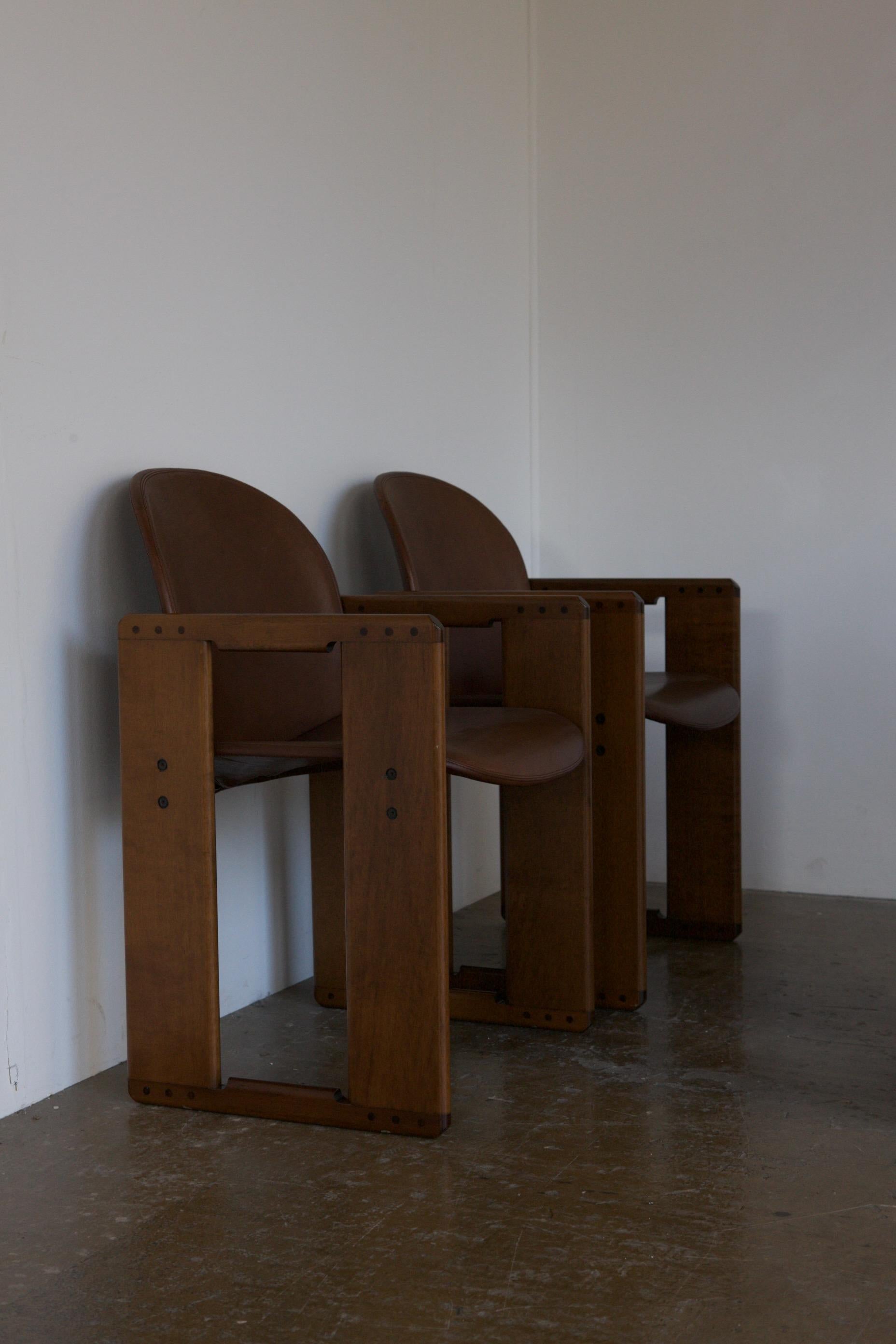 Mid-Century Modern Chaise de salle à manger Dialogo de Tobia et Afra Scarpa en vente