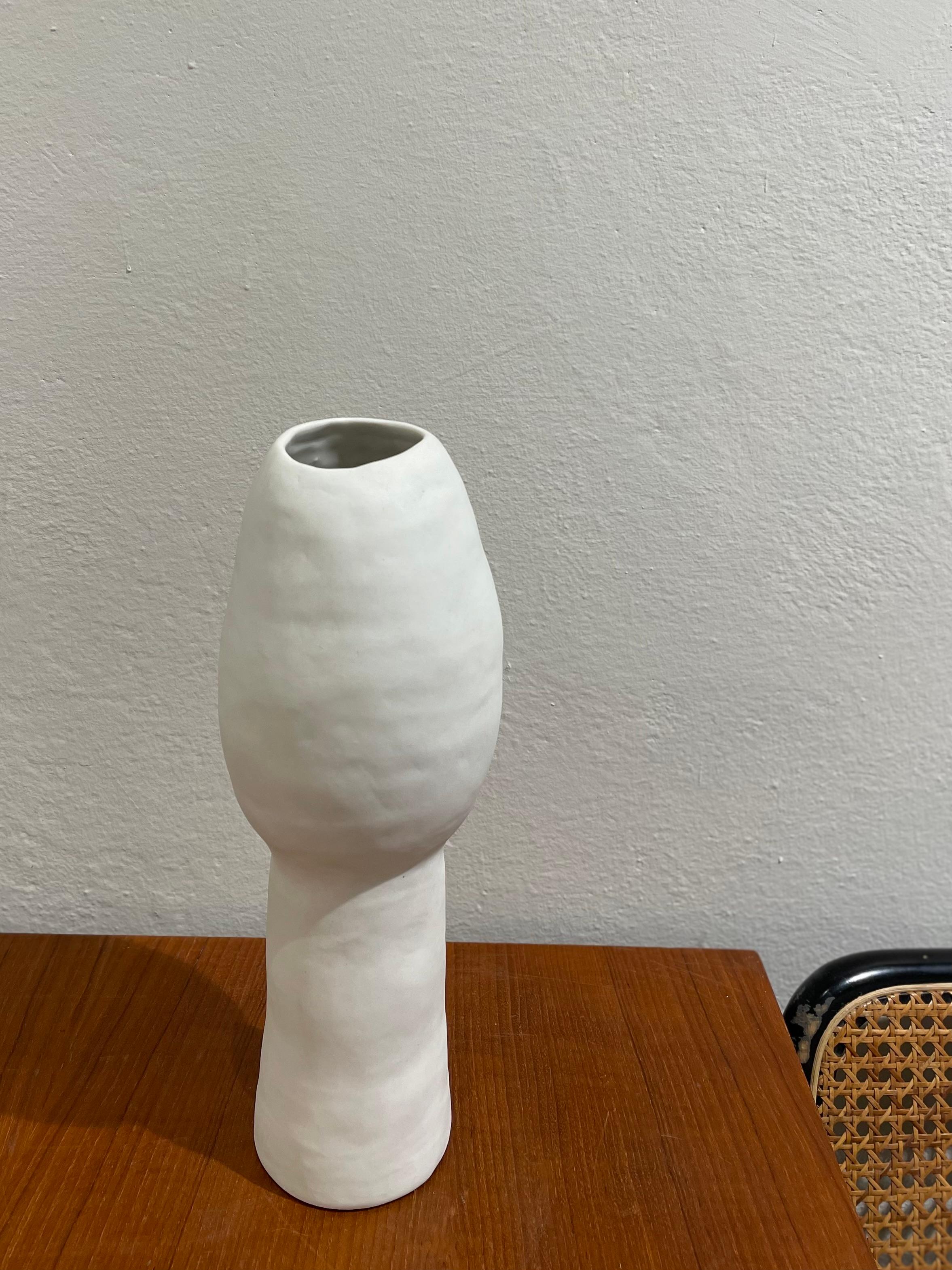 Porcellana DIALOGUE 3 vaso, vaso in porcellana organica moderna fatto a mano, bianco in vendita