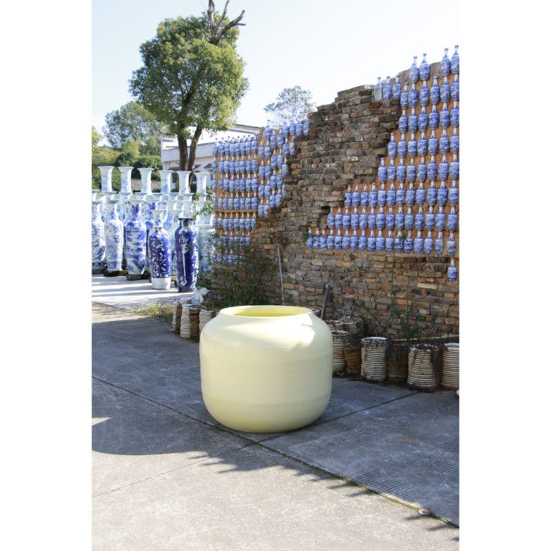 Dialogue Kleines Pflanzgefäß mit mattblauer Glasur von WL Ceramics im Zustand „Neu“ im Angebot in Geneve, CH