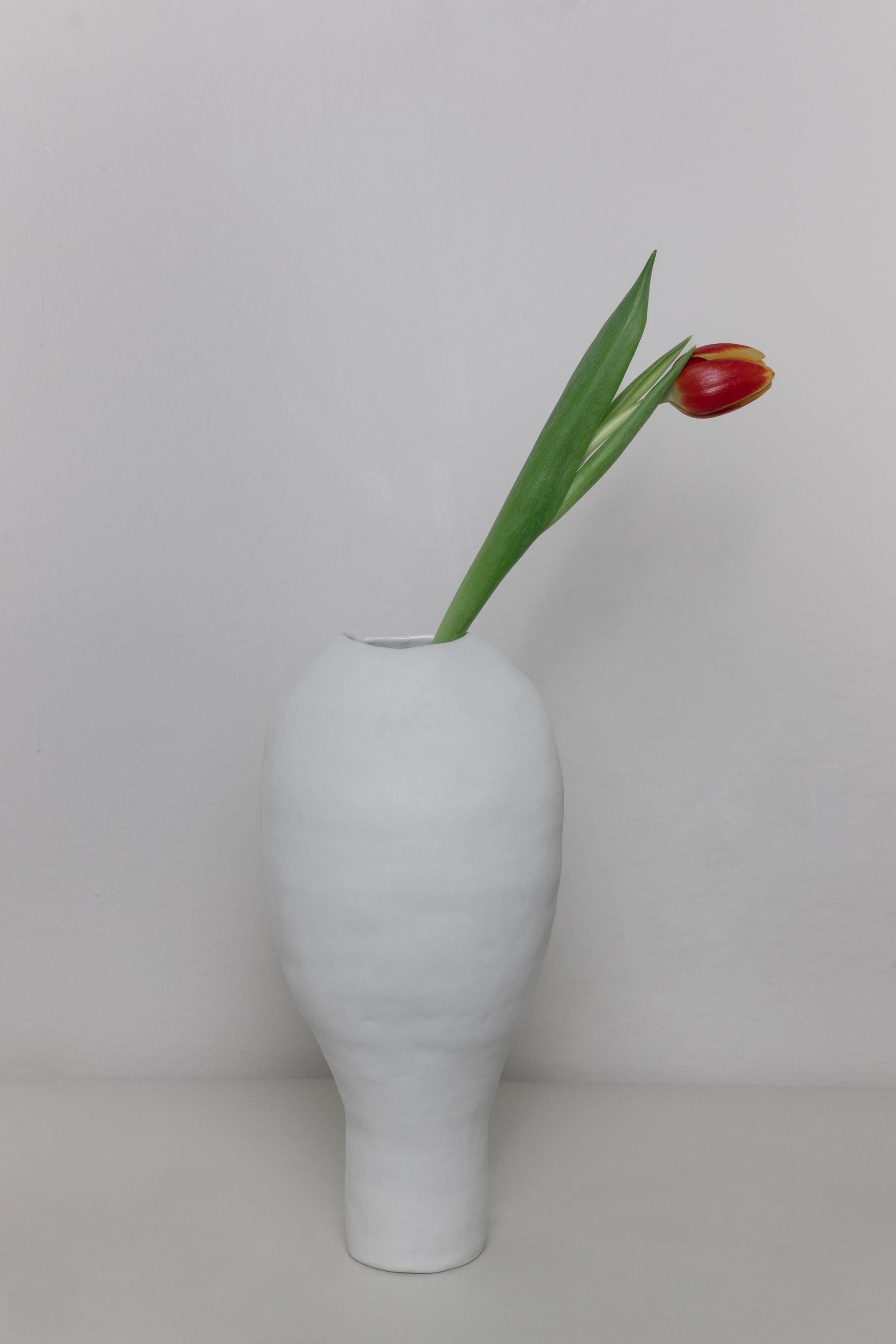Organique Vases DIALOGUE, vases organiques contemporains en porcelaine faits à la main en vente