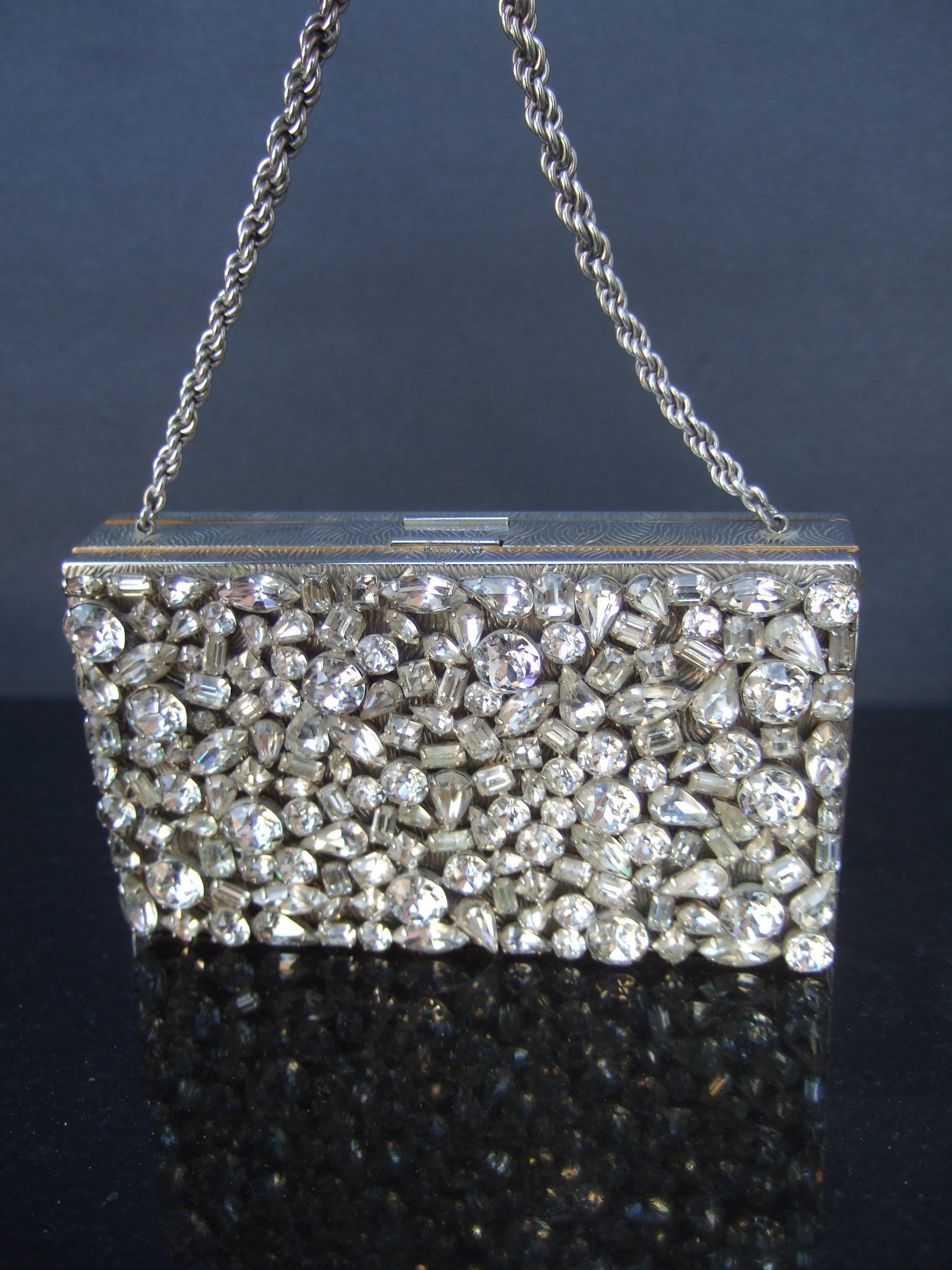 Bolso de Noche de Cristal Diamante - Estuche Compacto Diseñado por Evans c 1960 en venta 3