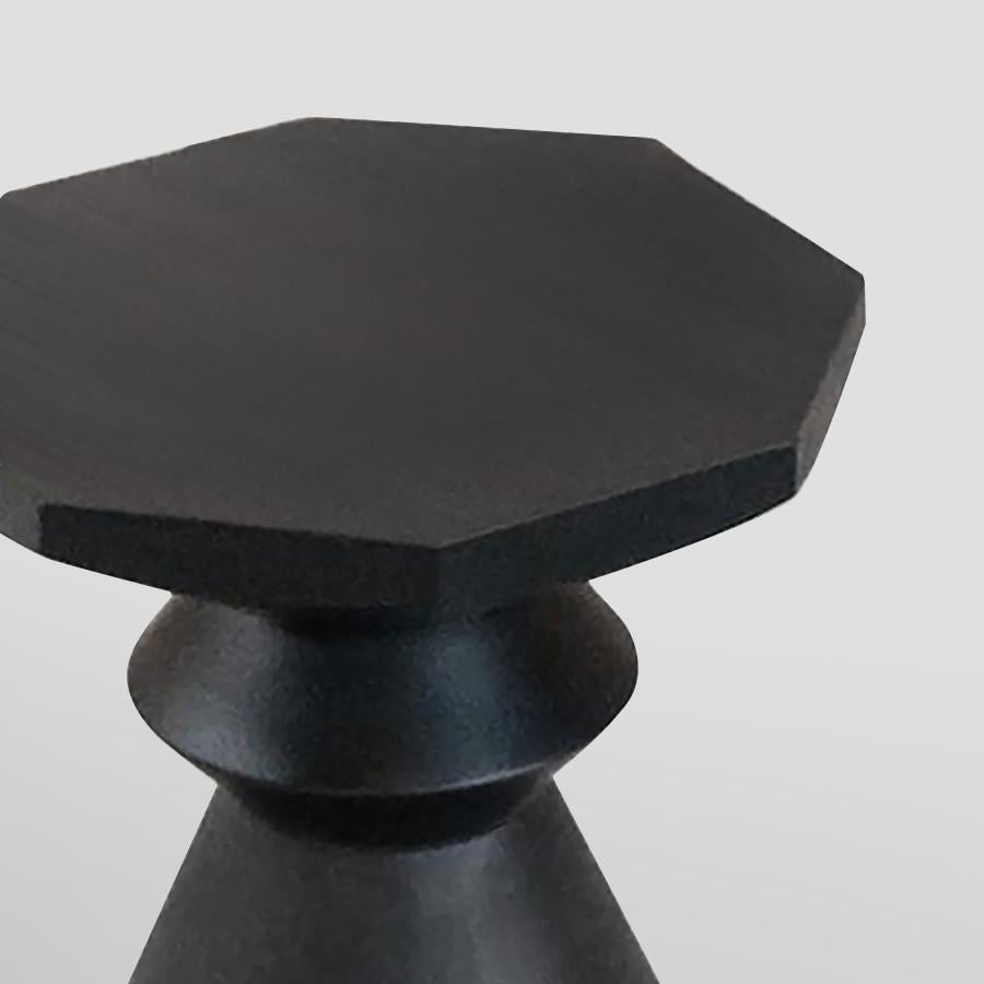 Moderno Sgabello Diamantea in cedro nero in vendita