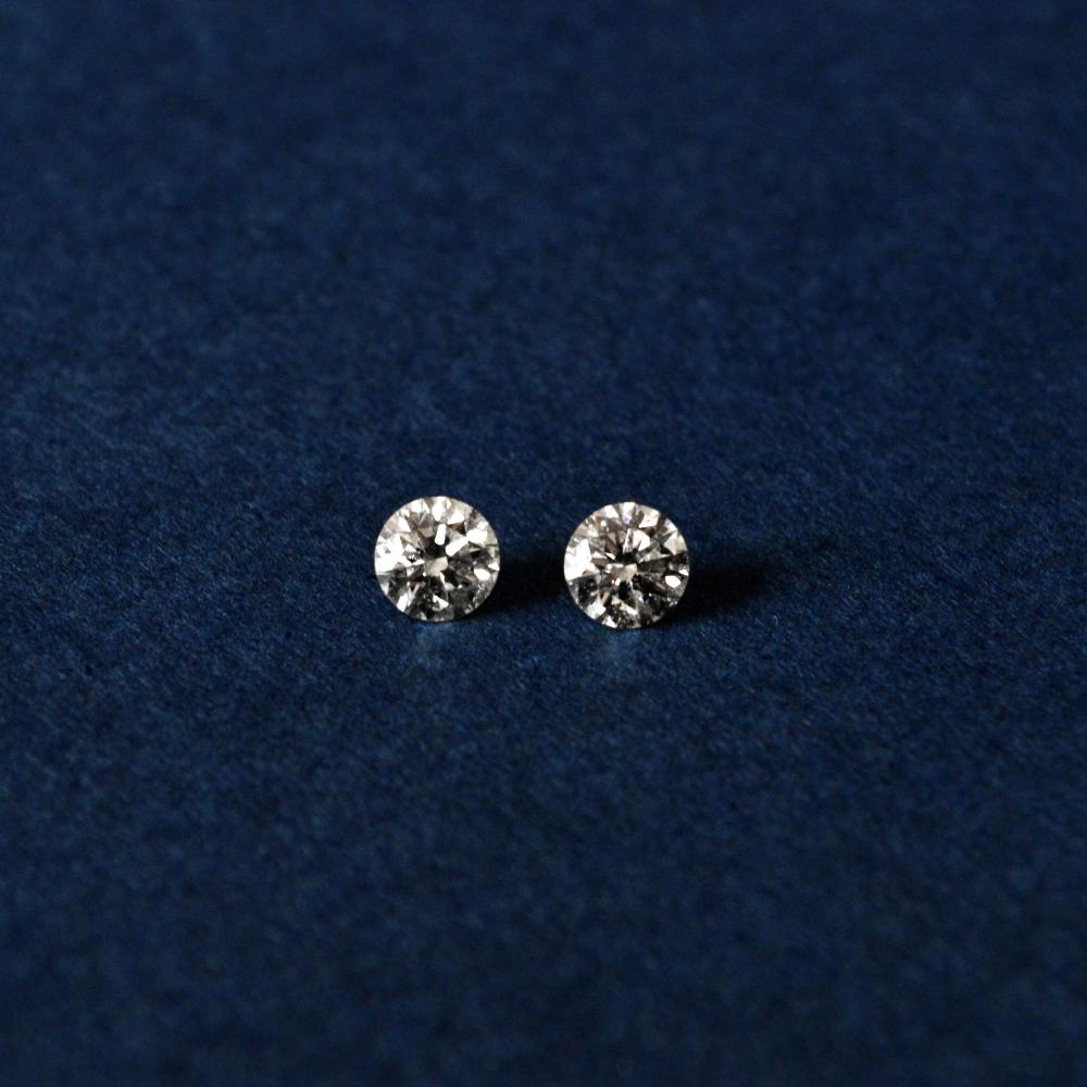 Brilliant Cut Diamanti stud earrings made in 14k white gold with 3mm diamonds For Sale