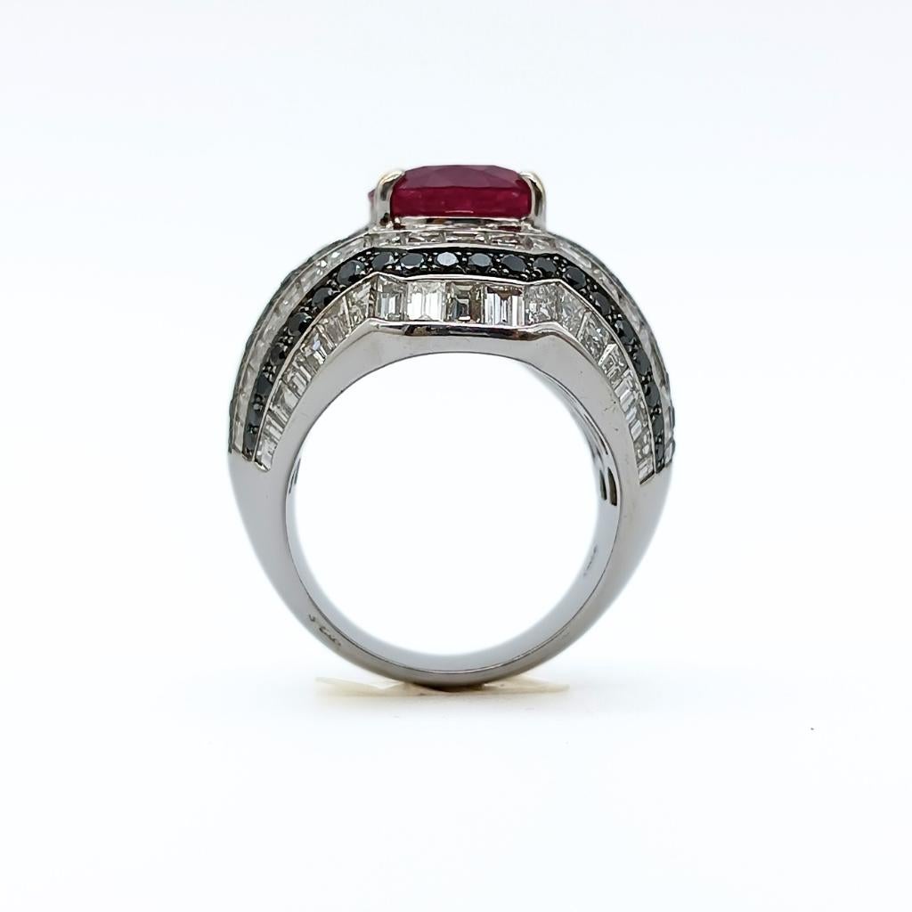 Anello Diamnrusa con Rubelita e Diamanti in vendita 1