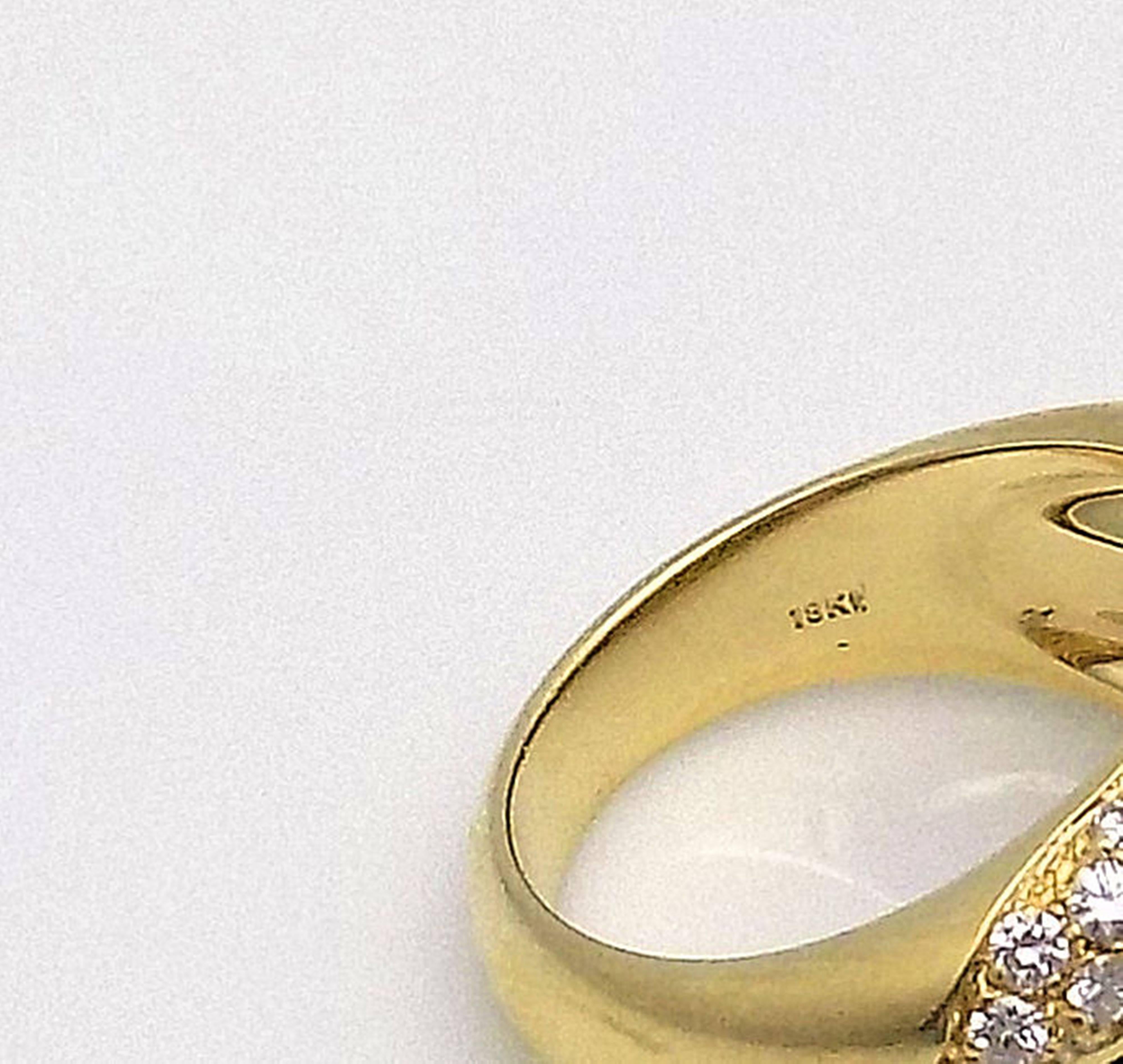 Baguette Cut Diamond and Sapphire 18 Karat Yellow Gold Ring For Sale