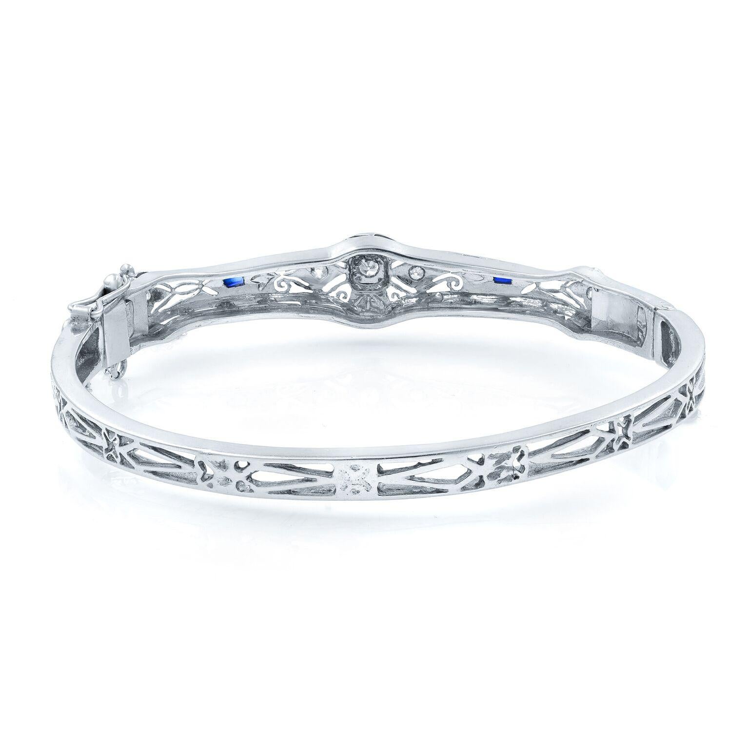 Diamond 0.15ctw & Blue Sapphire 0.05ctw Filigree Ladies Bracelet 14K White Gold In New Condition For Sale In New York, NY