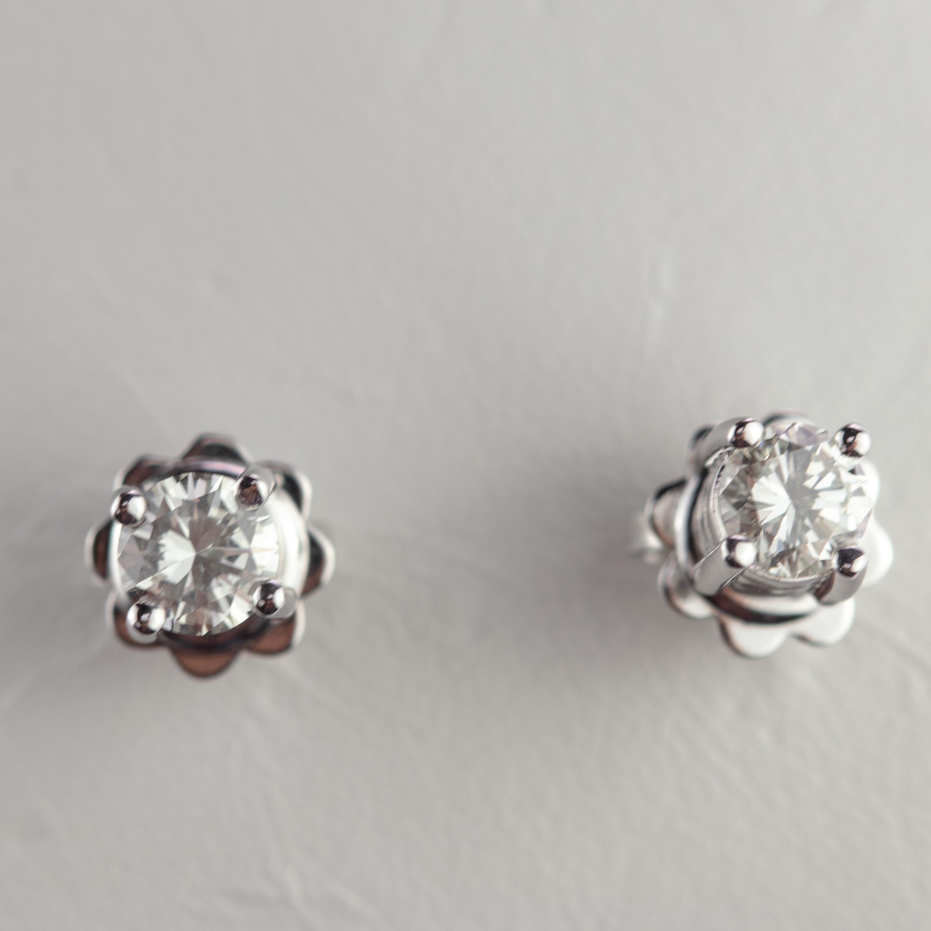 Diamond 0.67 Carat 18 Karat White Gold Intini Engagement Italian Stud Earrings For Sale 1