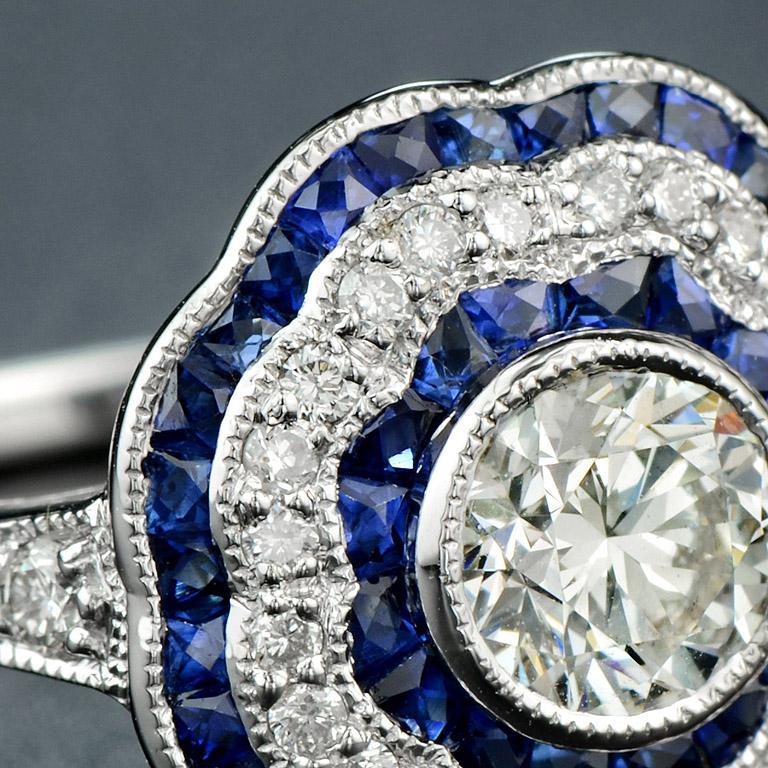 Women's Diamond 0.72 Carat Blue Sapphire Engagement Ring