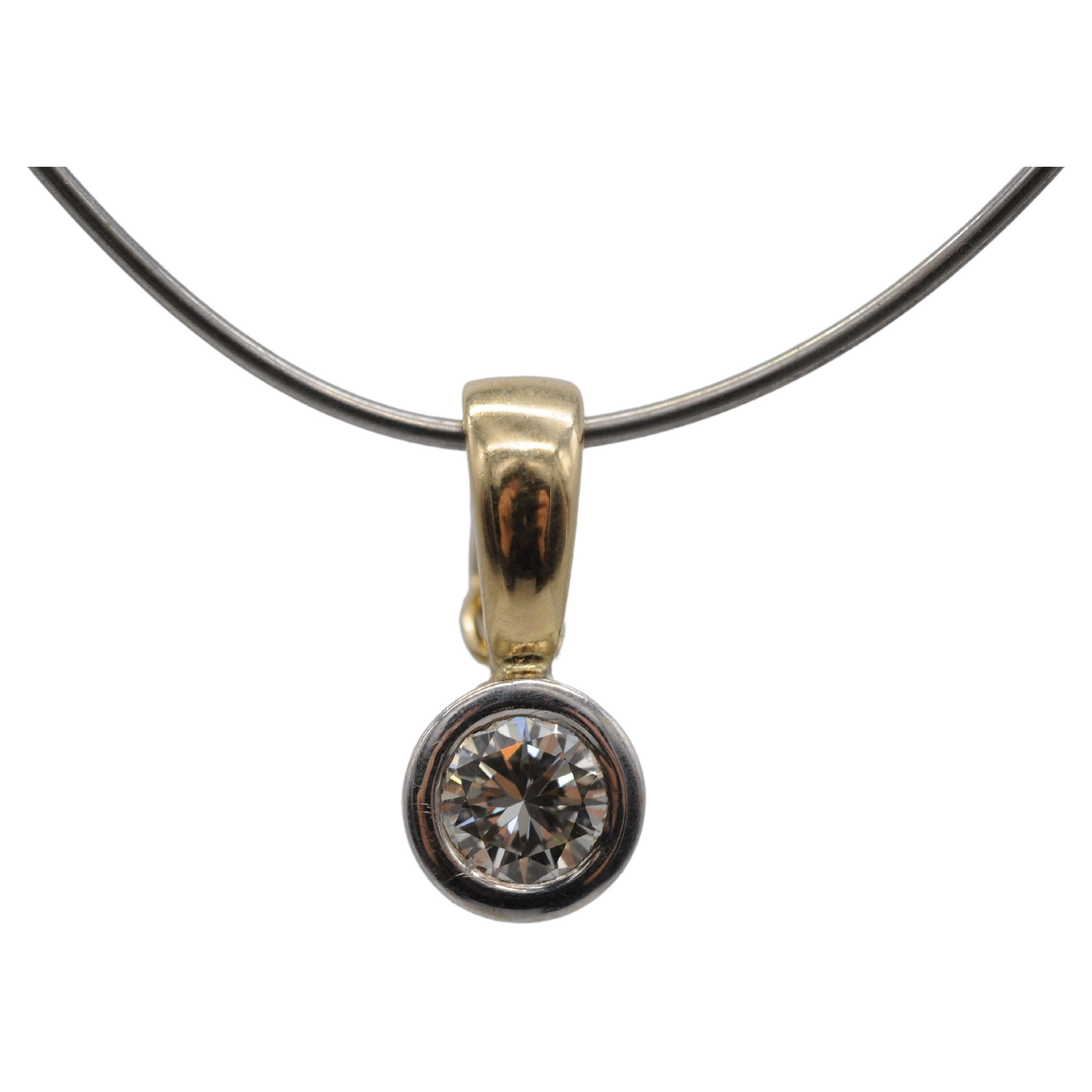 Diamant 0,75 carat Pendentif en or 14k en vente 6