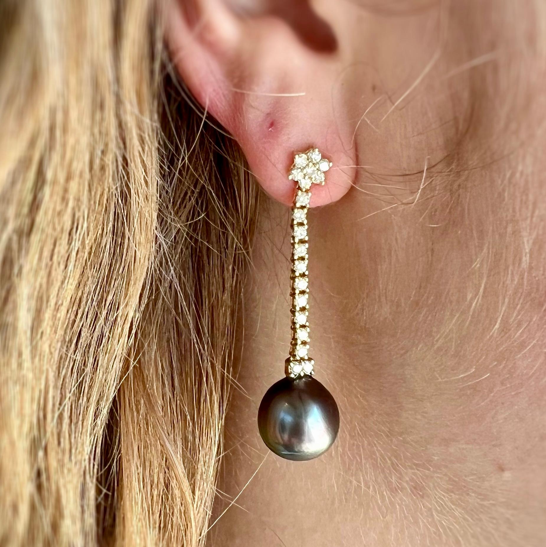 Round Cut Diamond 0.76 TW Carats and Tahitian Pearl Drop Post  Earrings For Sale