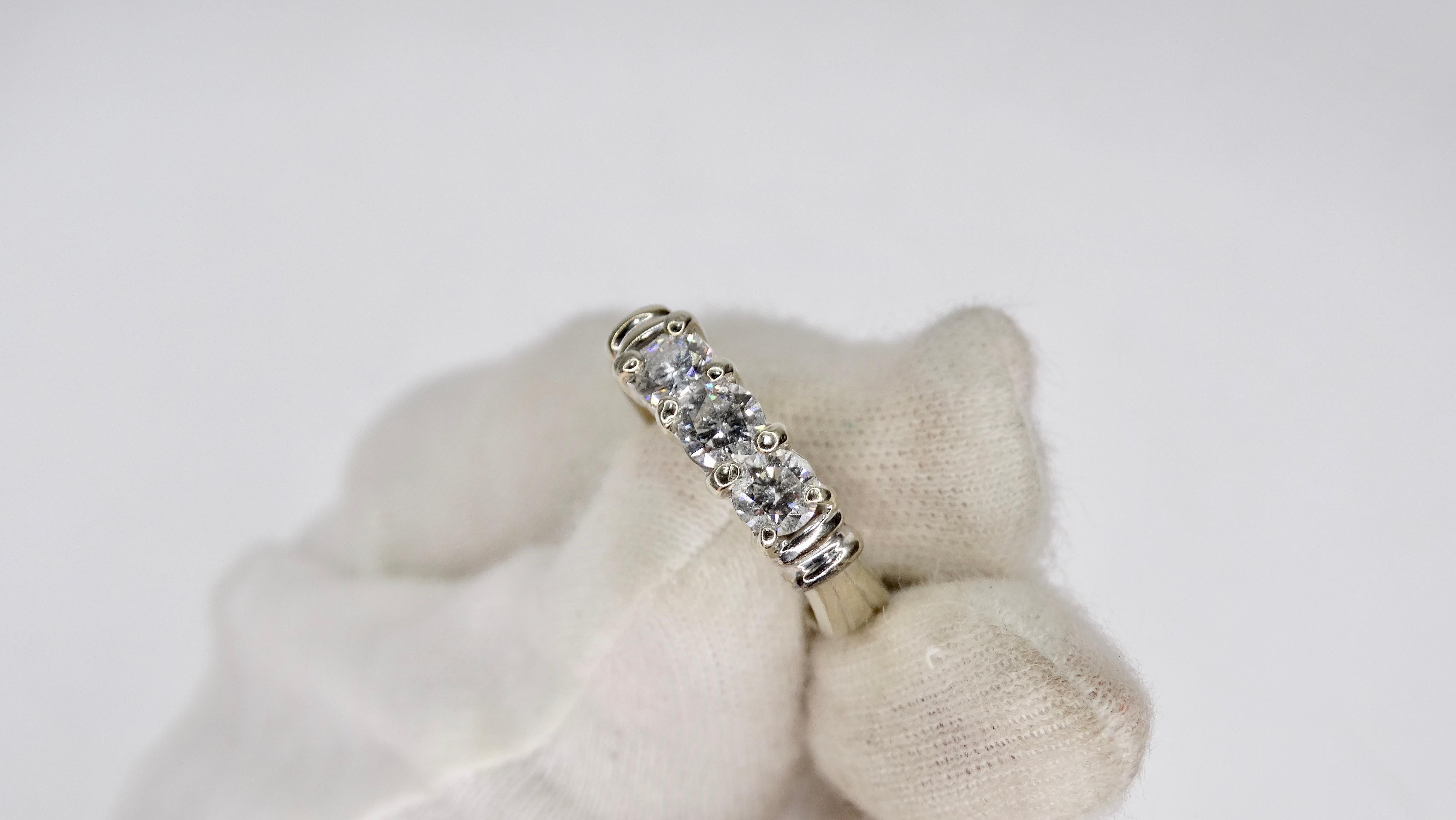 Diamond 1 Carat  14k White Gold Engagement Ring  In Good Condition For Sale In Scottsdale, AZ