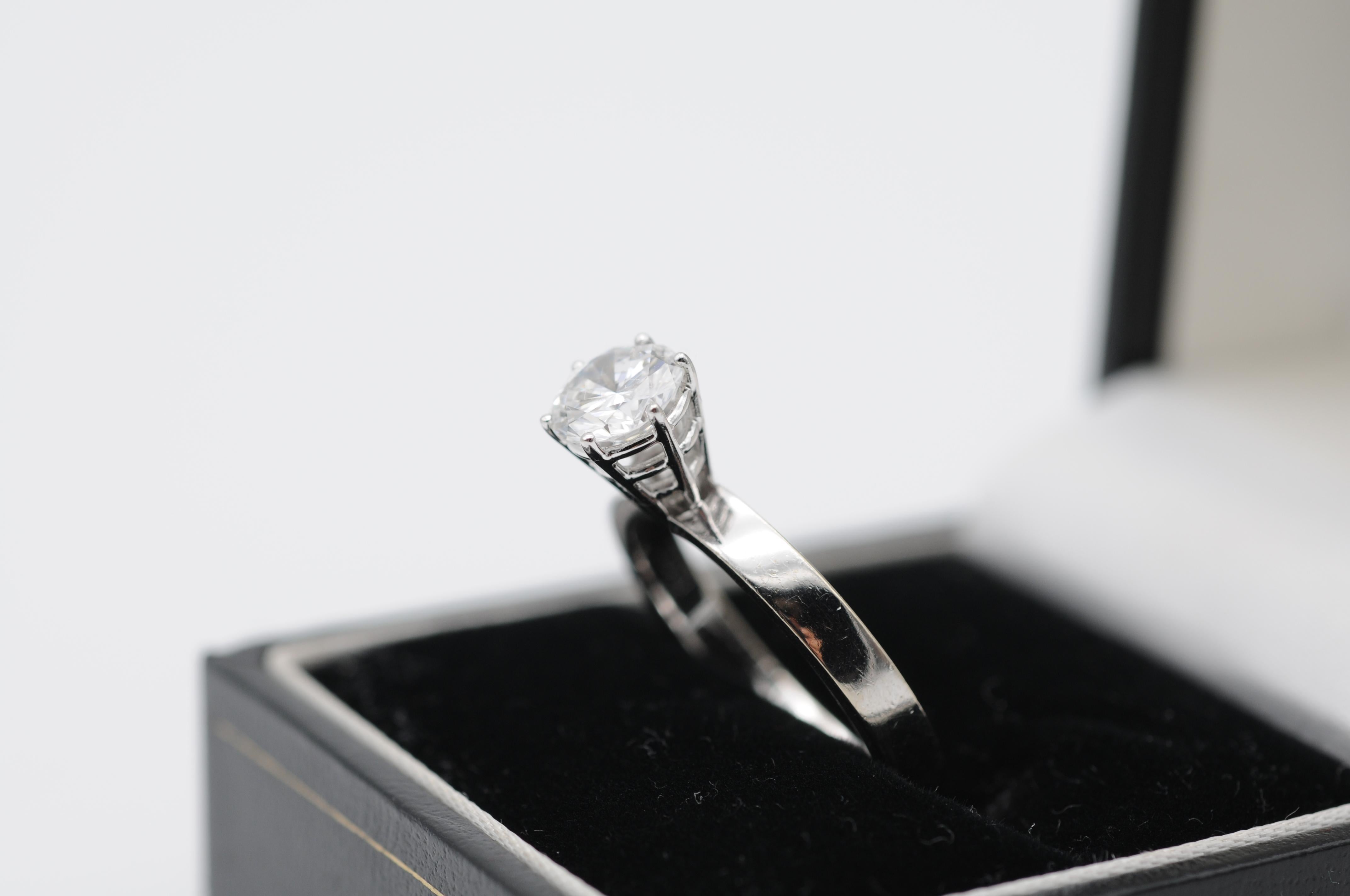 Diamond 1.02ct Solitare Ring VVS2 color(G) In Good Condition For Sale In Berlin, BE
