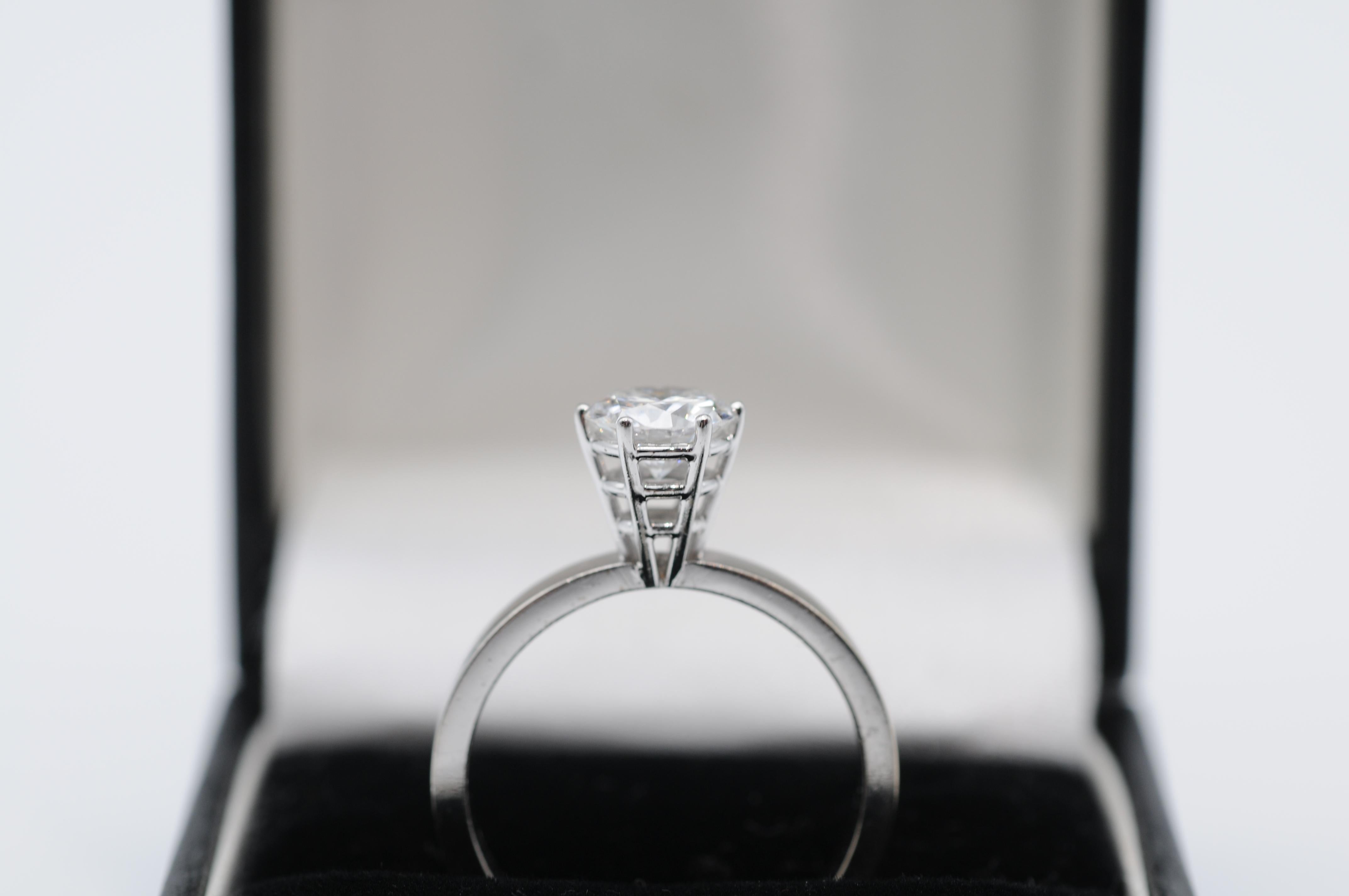 Women's or Men's Diamond 1.02ct Solitare Ring VVS2 color(G) For Sale