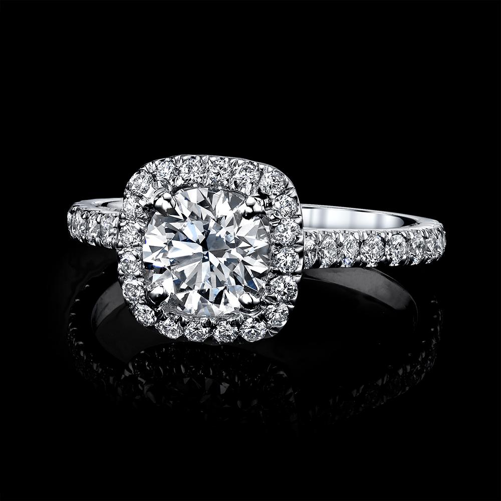 DIAMOND ENGAGEMENT RING 1.73 CARATS TOTAL WEIGHT SET IN PLATINUM G COLOR GIA

Round Diamond Center Stone 1.03 carats 
 
