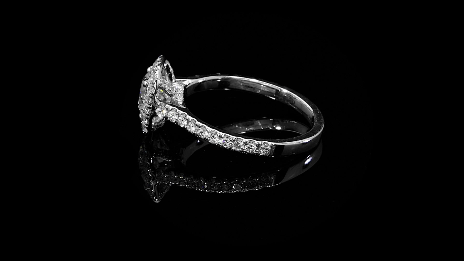 Round Cut Diamond 1.03 Carat Engagement Ring Set in Platinum 