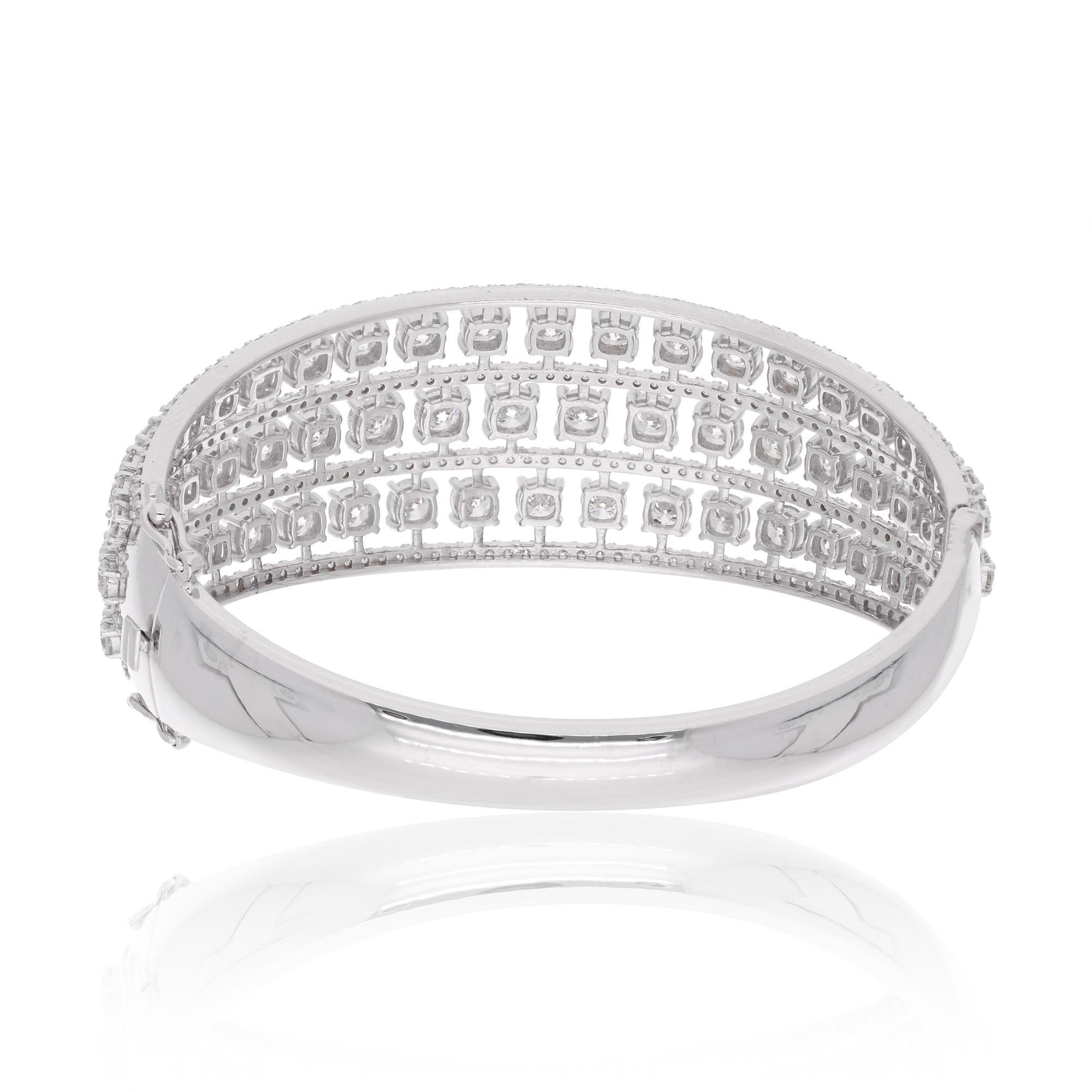 Taille ronde Bracelet manchette large en or blanc 14 carats diamant 12.25 Carat SI/H Round en vente
