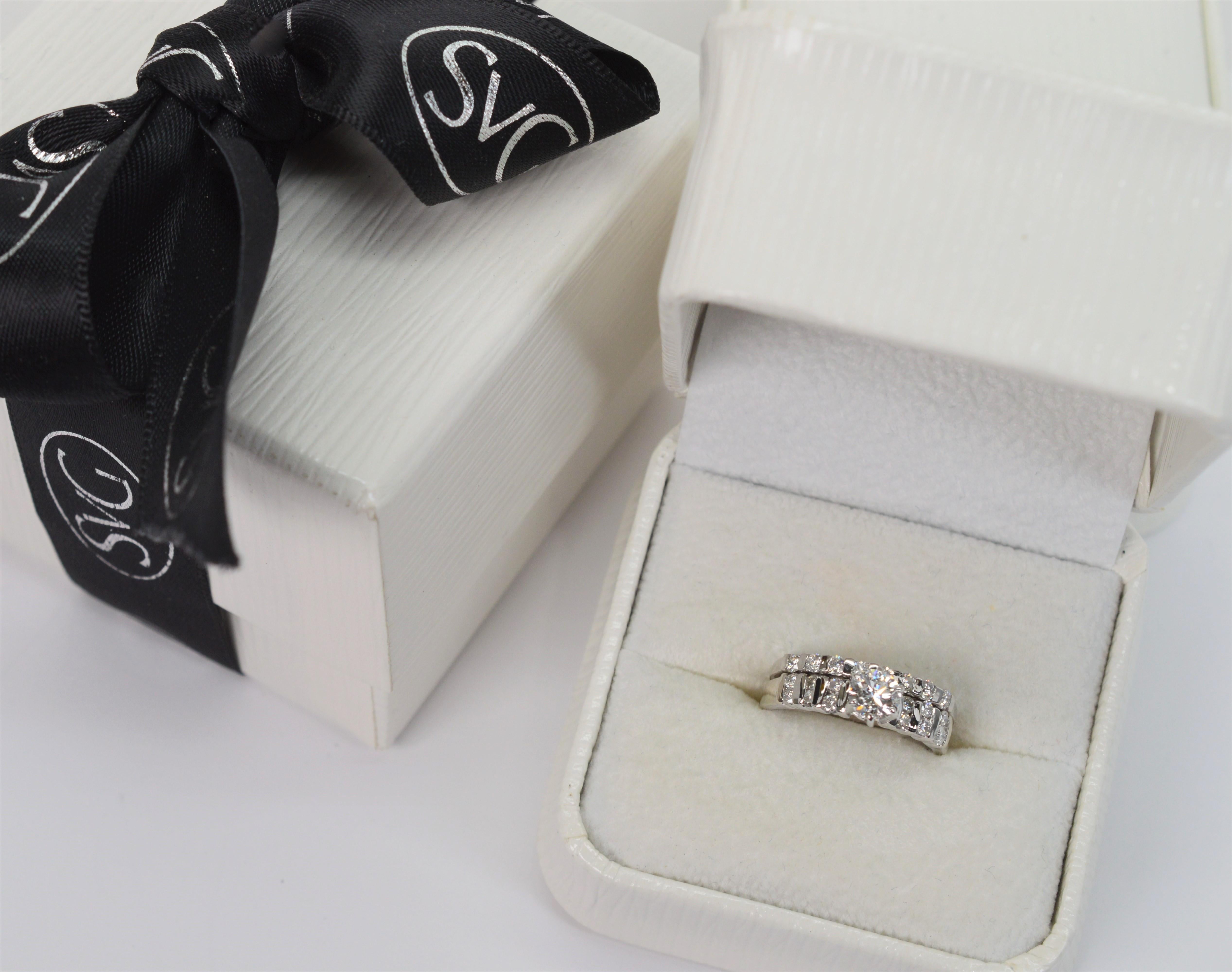 Diamond 14 Karat White Gold Bridal Ring Set For Sale 1
