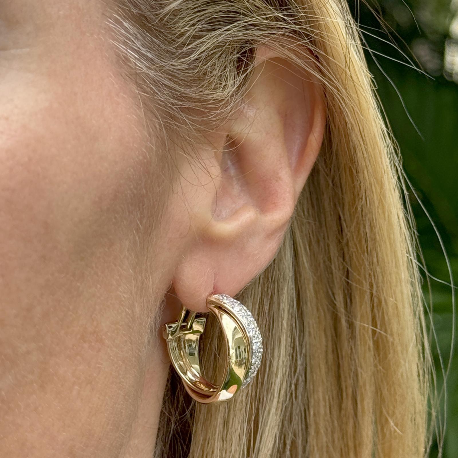 Diamond 14 Karat White Gold Modern Huggie Hoop Earrings In Excellent Condition For Sale In Boca Raton, FL