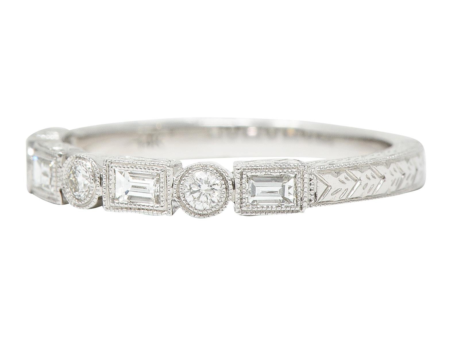 Diamant 14 Karat Weißgold Weizenband Stacking Vintage Ring mit Diamant für Damen oder Herren im Angebot