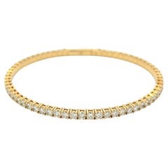 Diamond 14 Karat Yellow Gold Bangle Bracelet