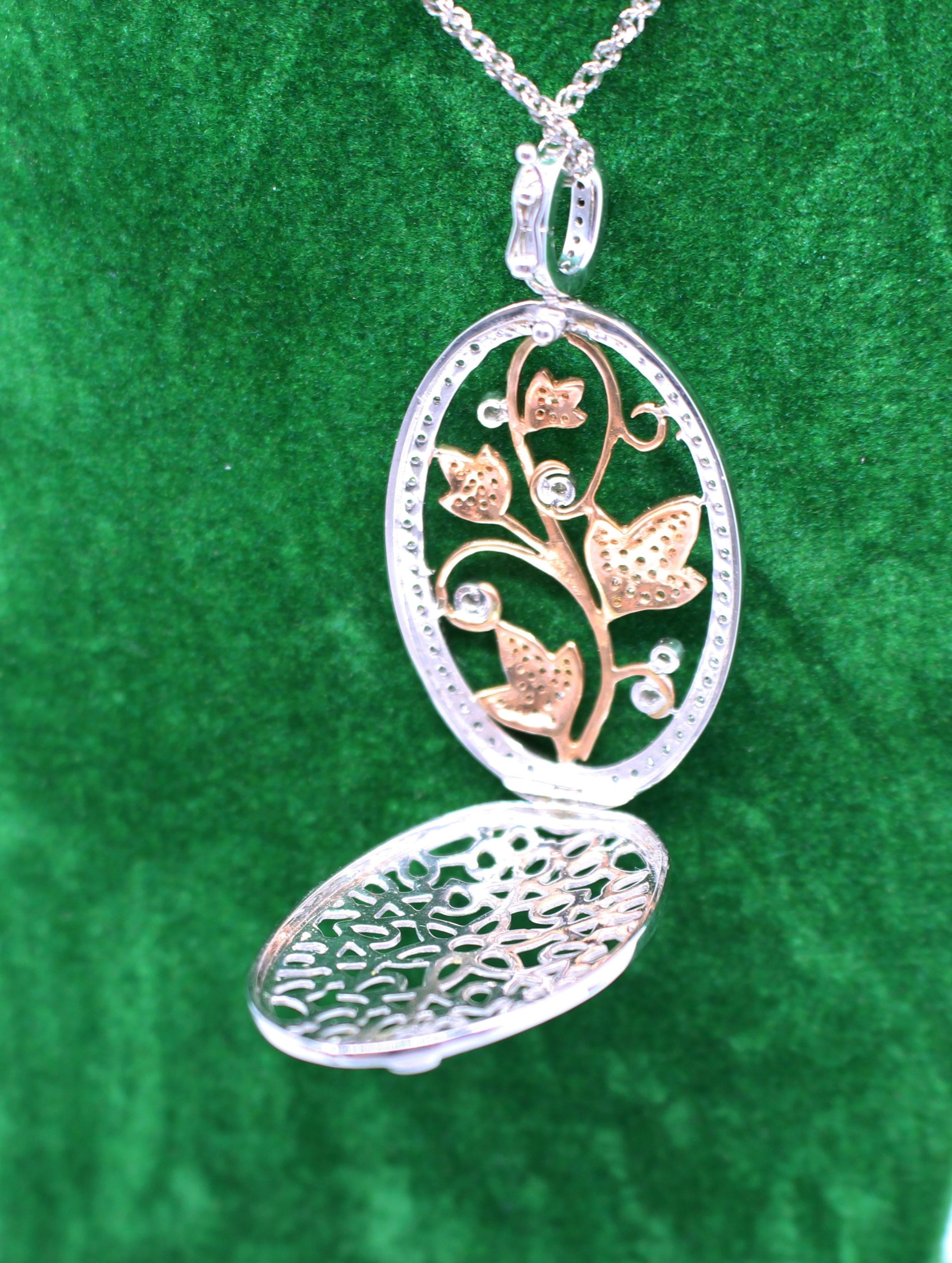 Diamond & 14ct Gold Oval Locket on Chain For Sale 4