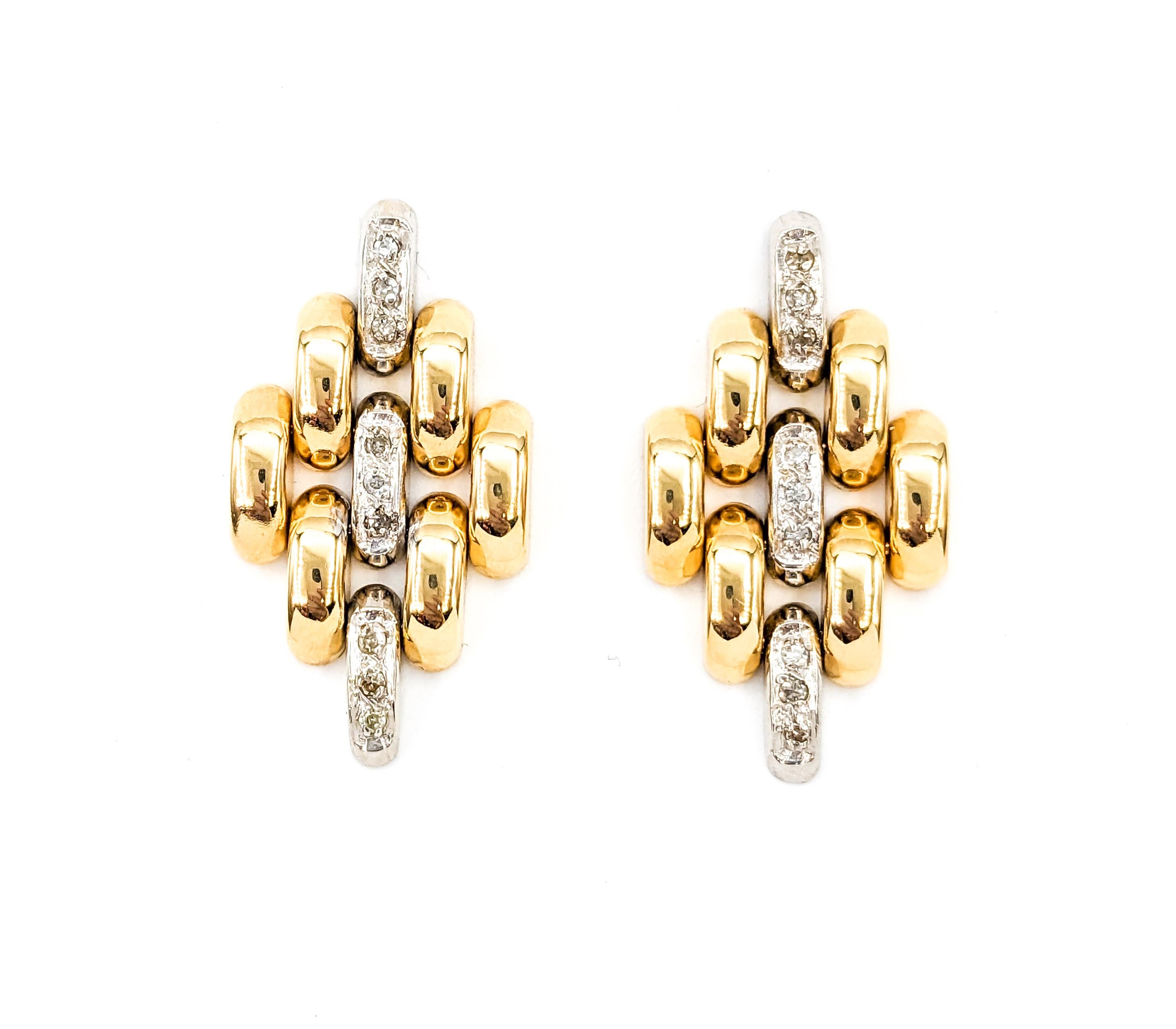 Round Cut Diamond & 14K Gold Panther Link Earrings zin TZwo-Tone Gold For Sale