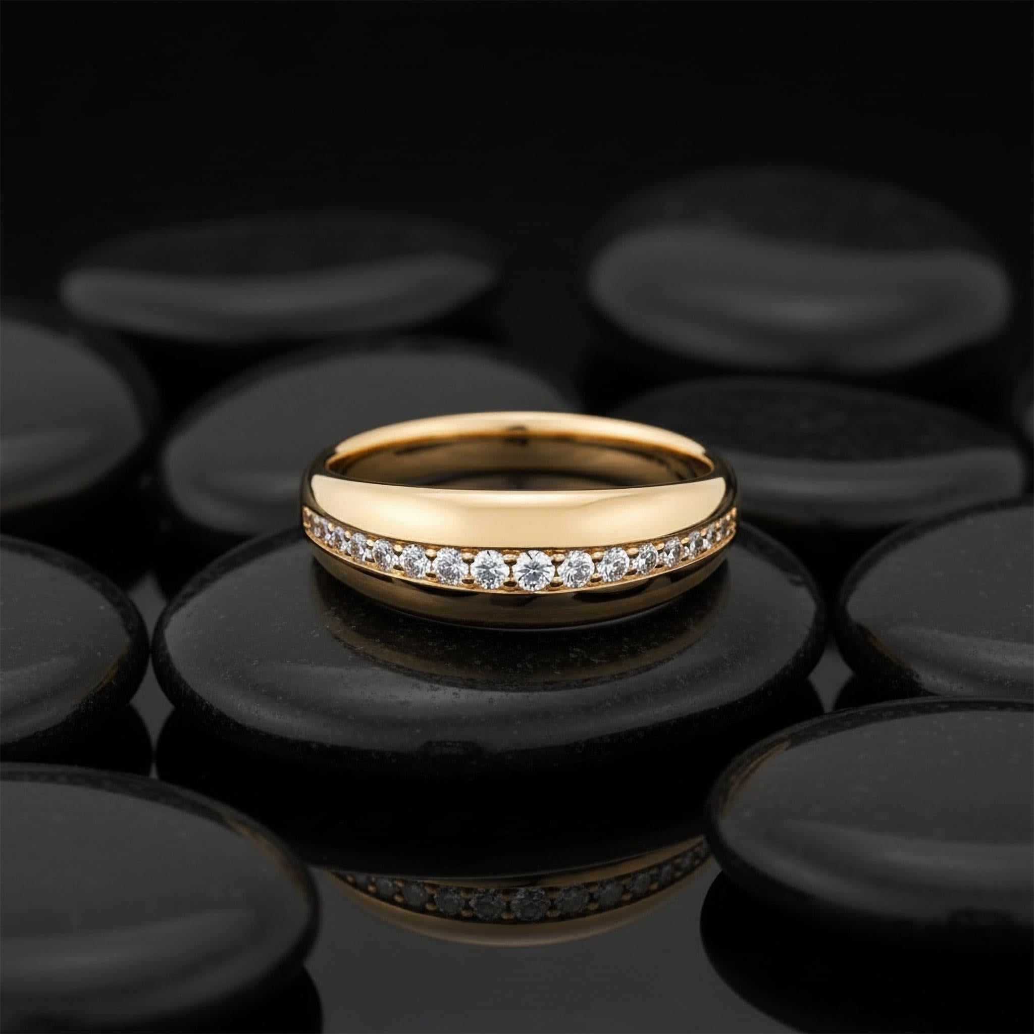 En vente :  Bague en or jaune 14K (ou 18k sur demande) avec diamant et anneau en forme de vague 3