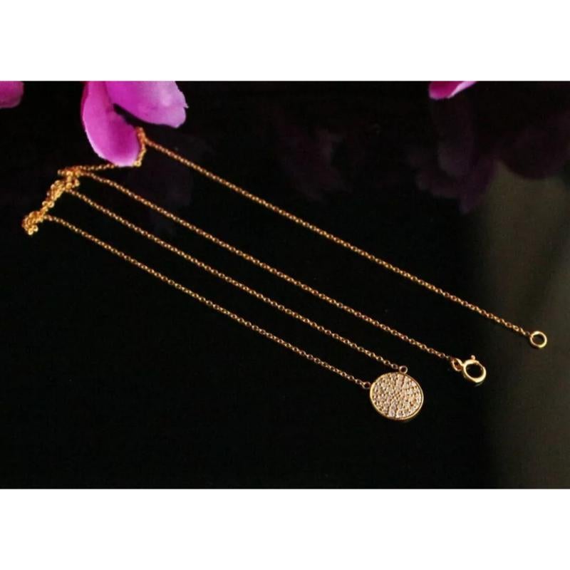 Diamond Round Disc Pendant Necklace in 14k Solid Gold In New Condition For Sale In Chicago, IL