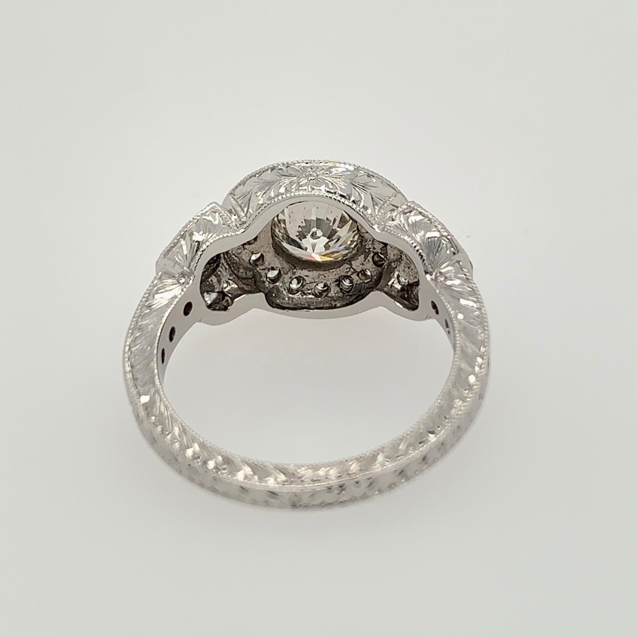 Diamond 14 Karat White Gold Engagement Ring In Good Condition In Los Angeles, CA