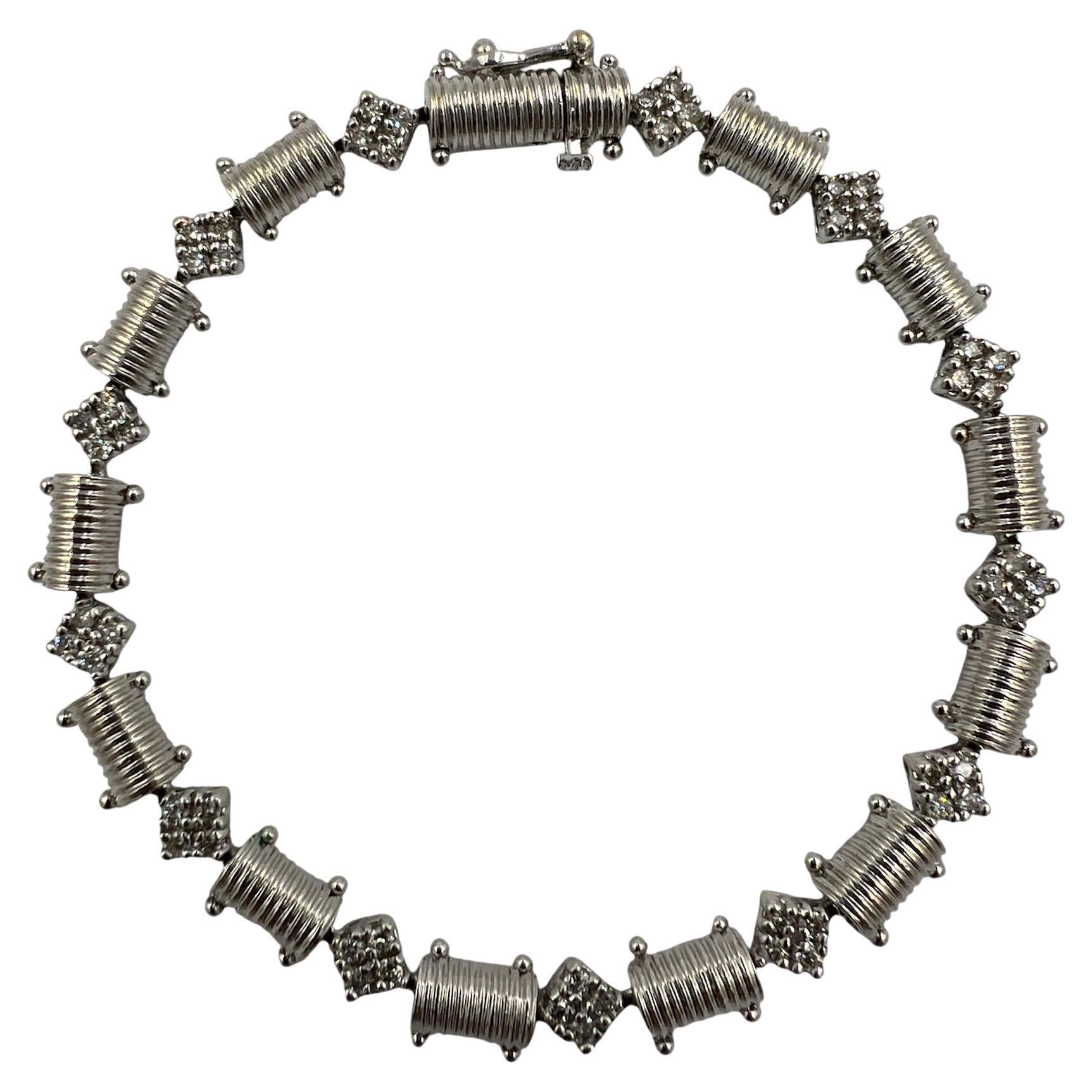 Diamond 14k White Gold Link Bracelet 7.25" Long For Sale