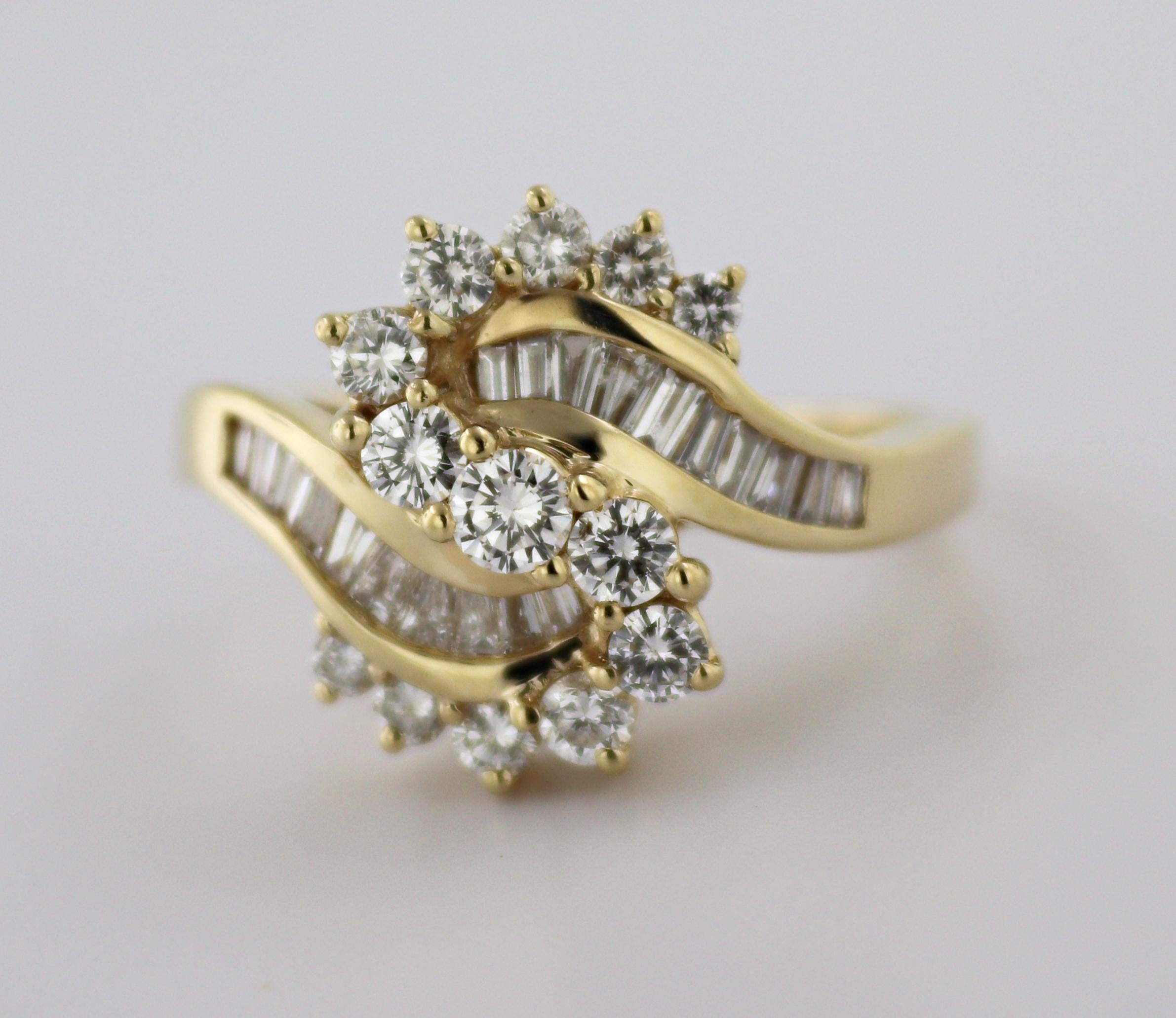 By-Pass-Ring, Diamant, 14 Karat Gelbgold im Angebot 3