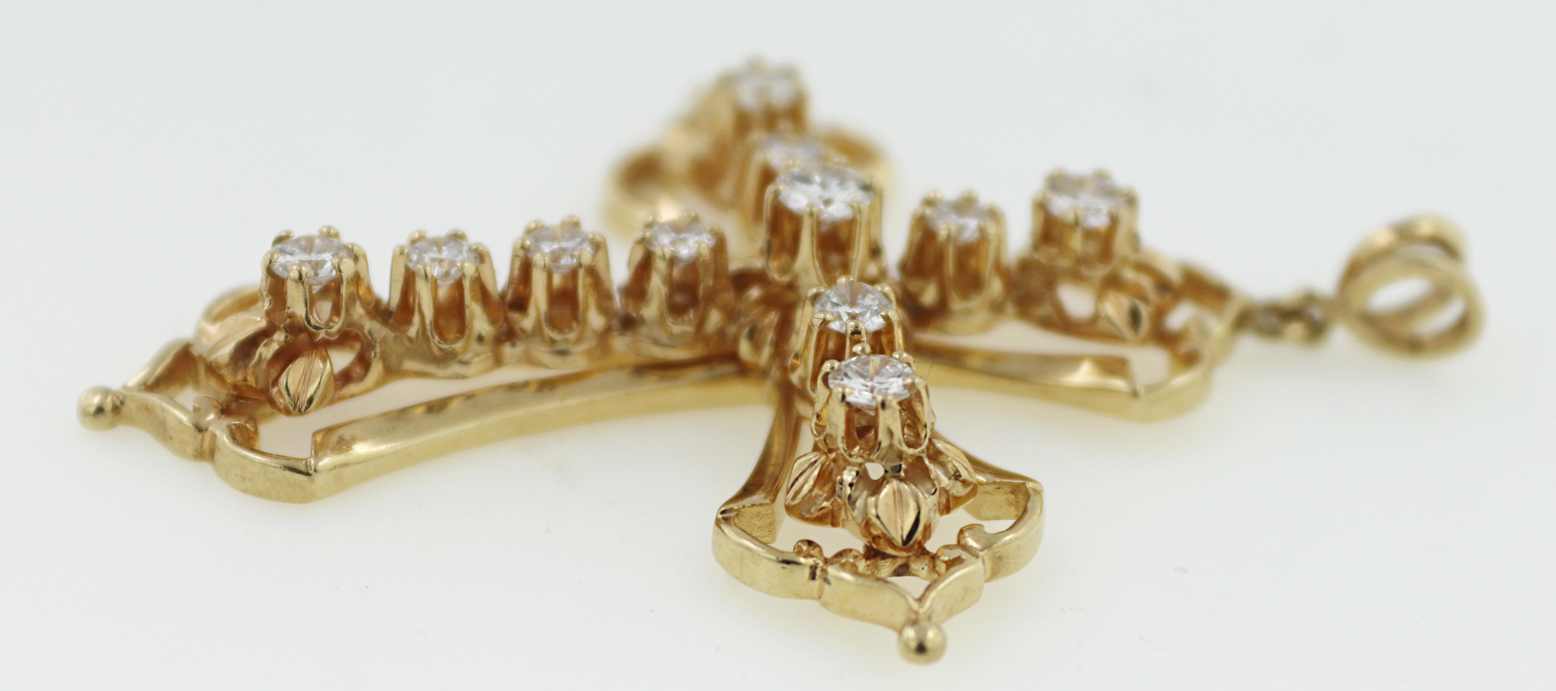 Diamond, 14K Yellow Gold Cross Pendant en Bueno estado para la venta en Pleasant Hill, CA