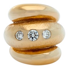 Diamond 14k yellow gold swirl ring
