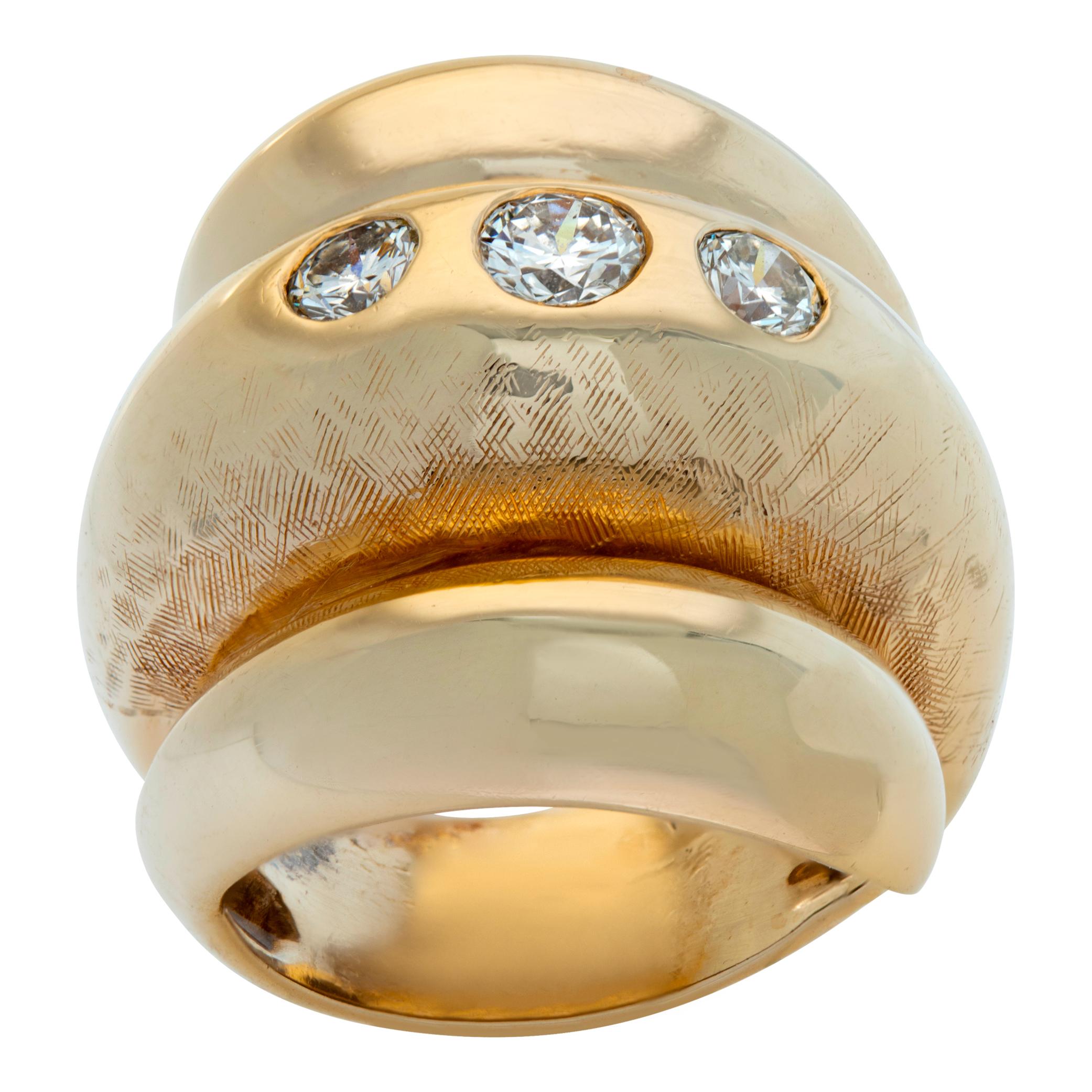 Diamond 14k yellow gold swirl ring 