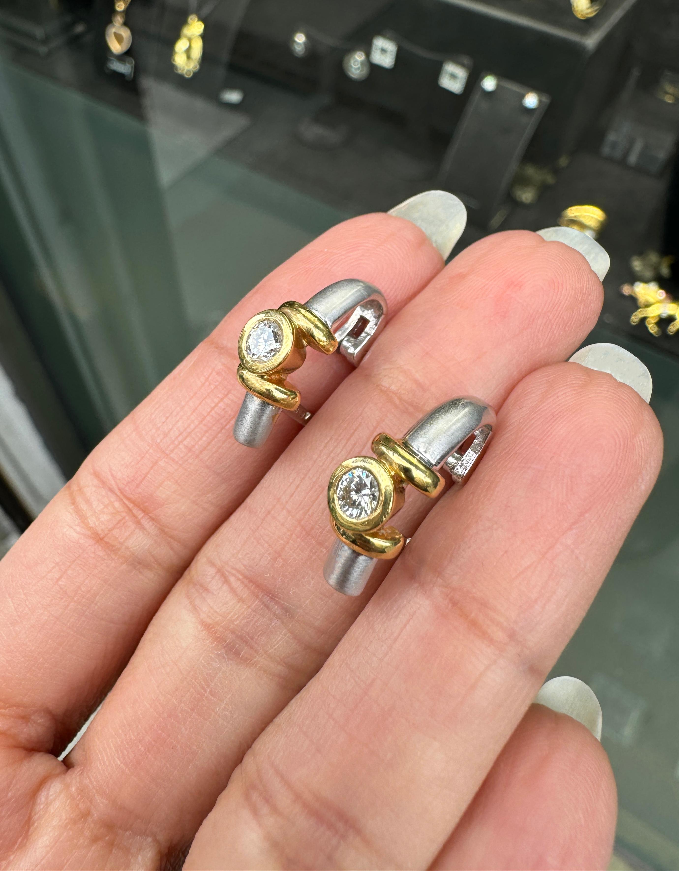Femenino o masculino Pendientes de medio aro de oro blanco y amarillo de 18 quilates con diamantes en venta
