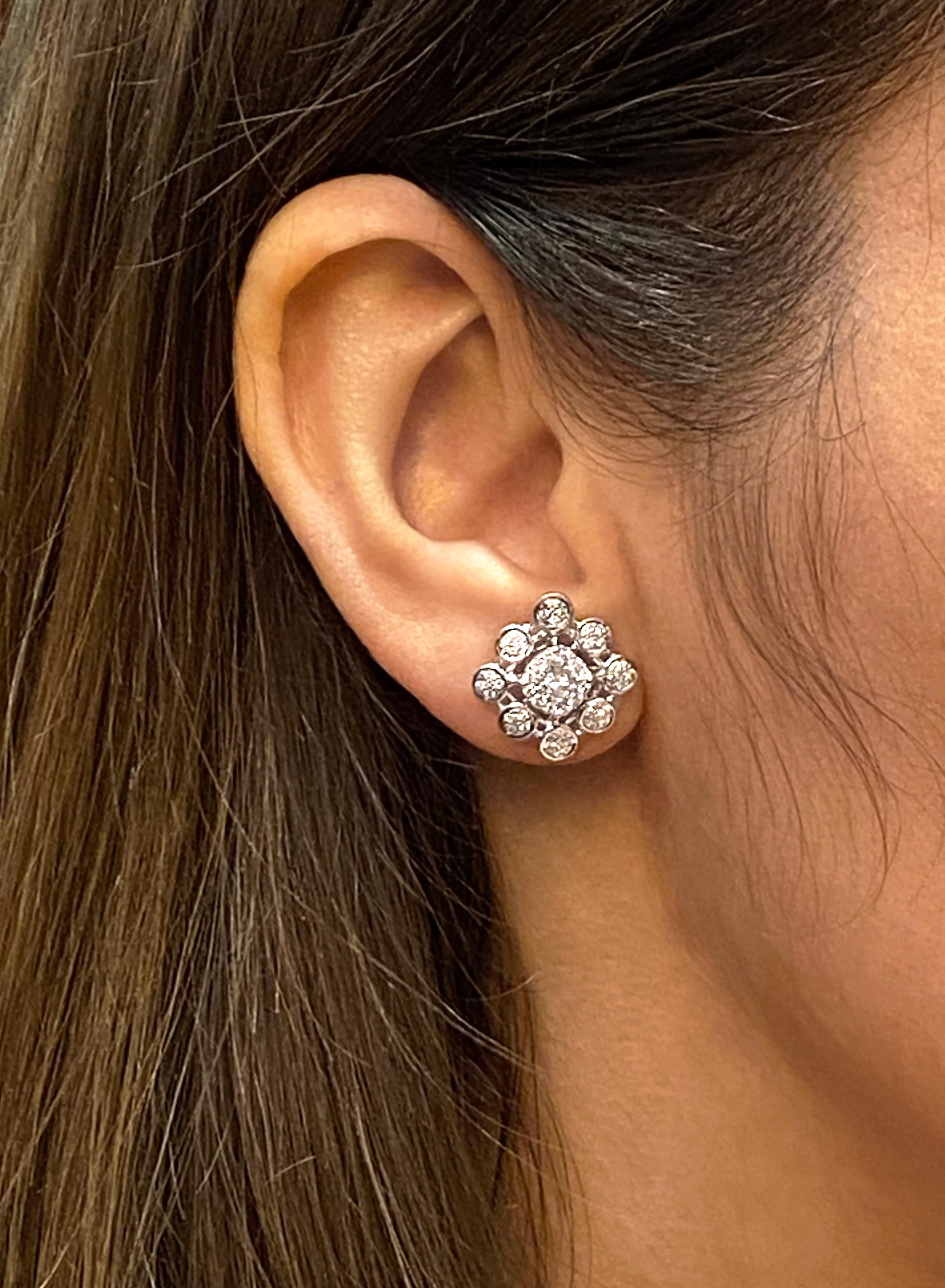 Women's Diamond 18 Carat White Gold Cluster Stud Earrings For Sale